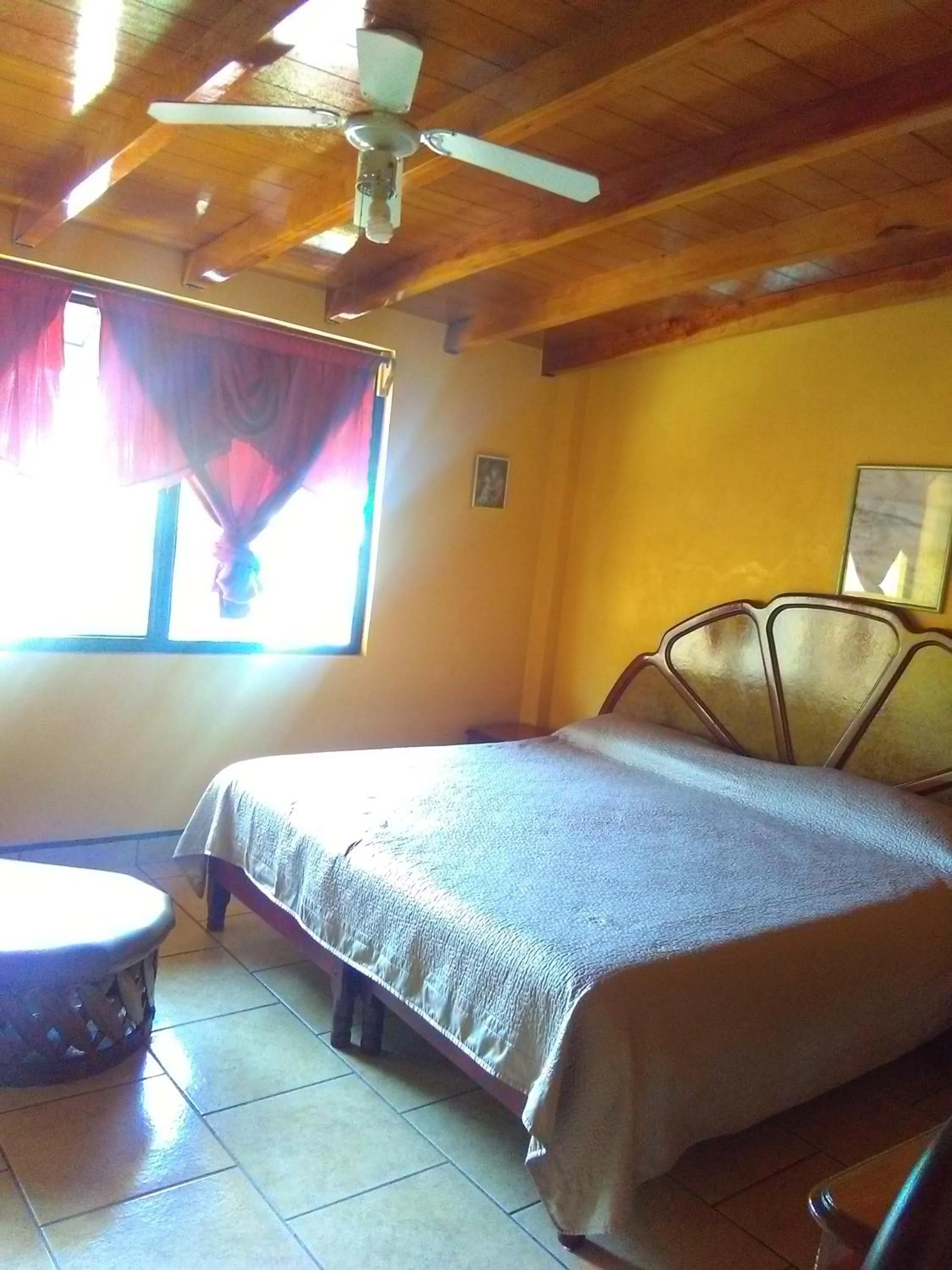 Bedroom, Bed in Hotel Farah