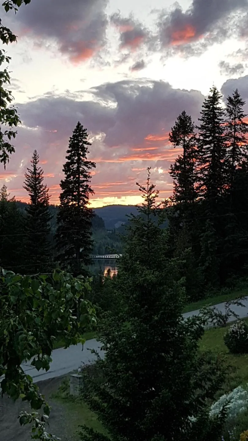 River view in High Country Inn