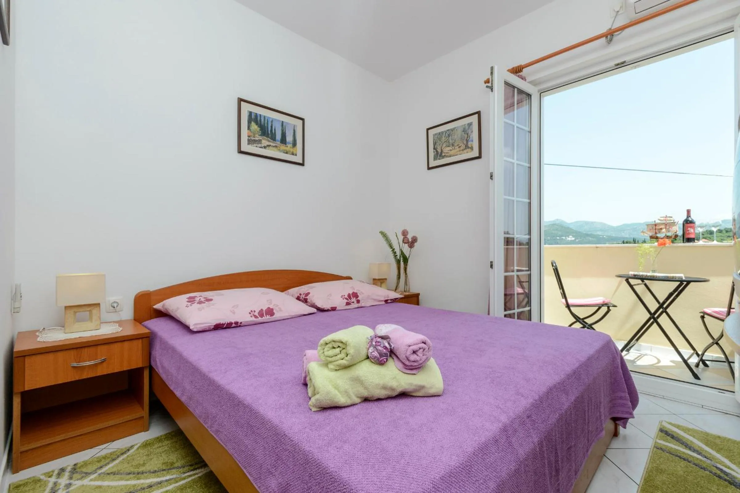 Bedroom, Bed in Oreb Dream Apartments