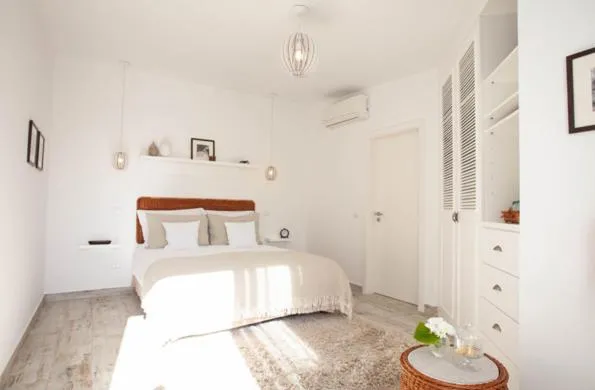 Photo of the whole room, Bed in Quinta B.