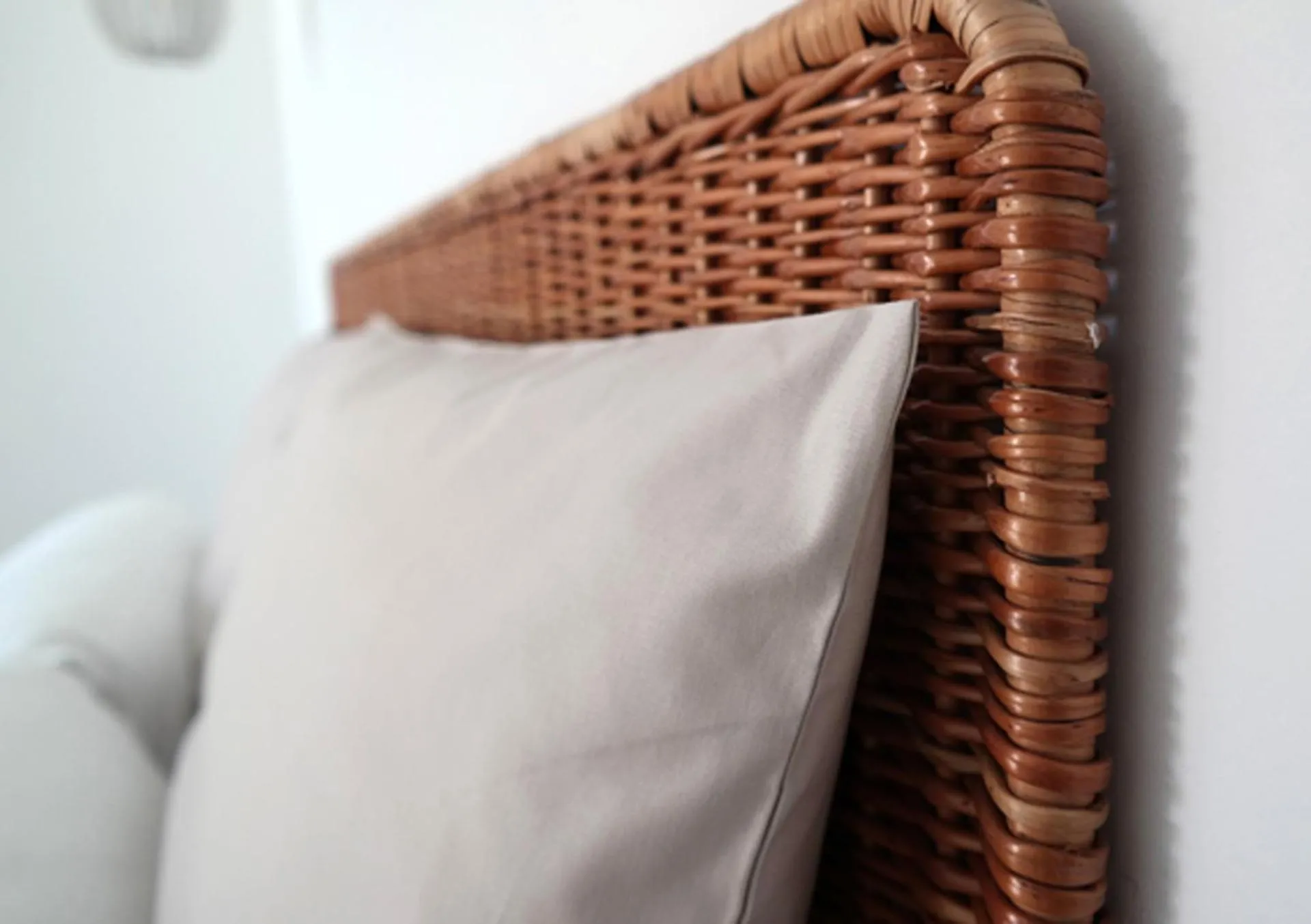 Decorative detail, Bed in Quinta B.