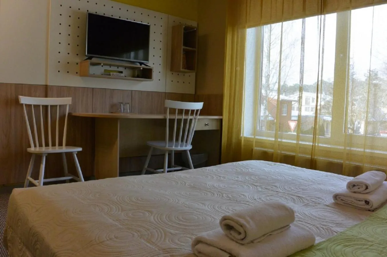 TV and multimedia, Bed in Alba Hotel