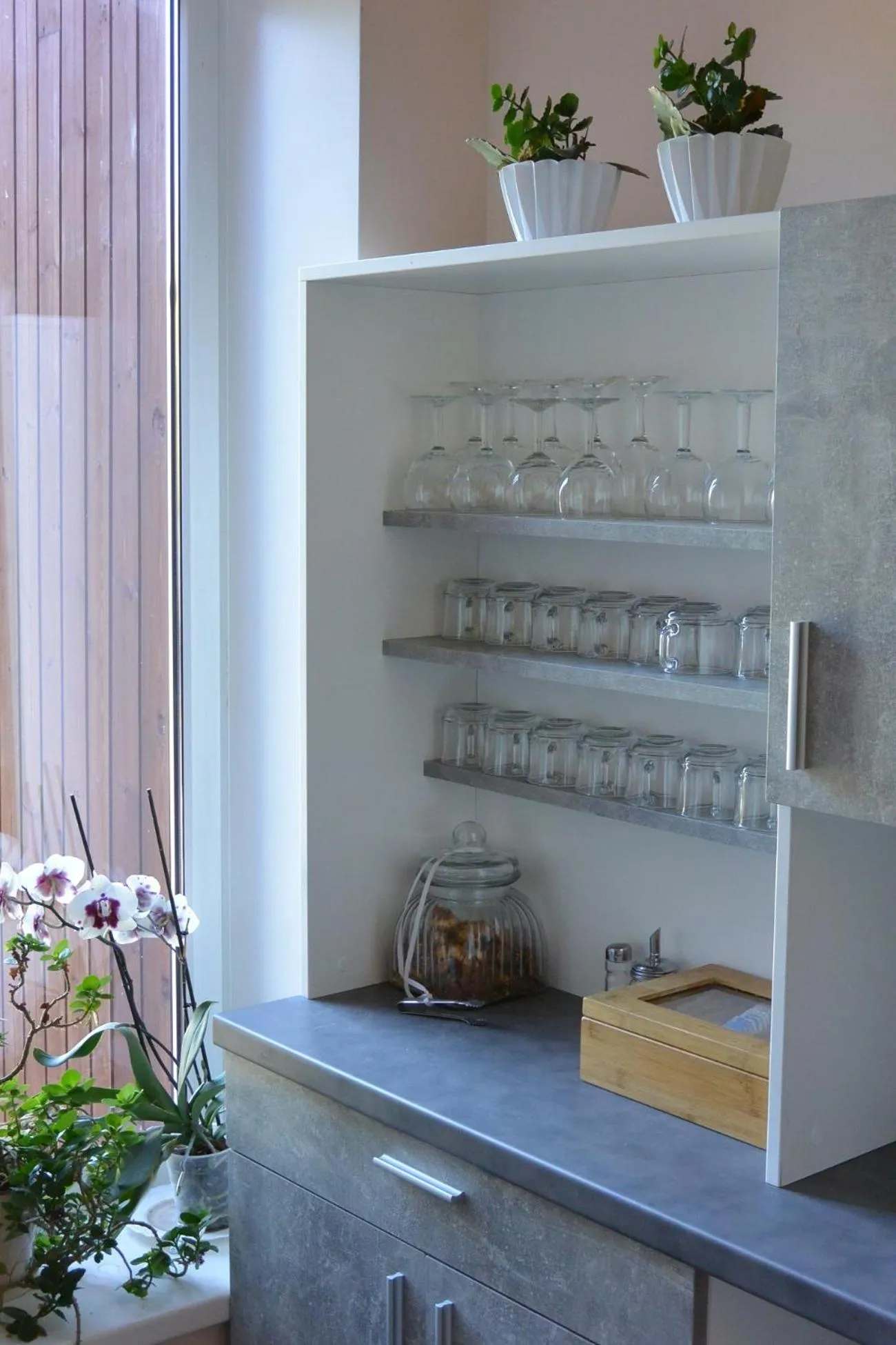 Coffee/tea facilities in Alba Hotel