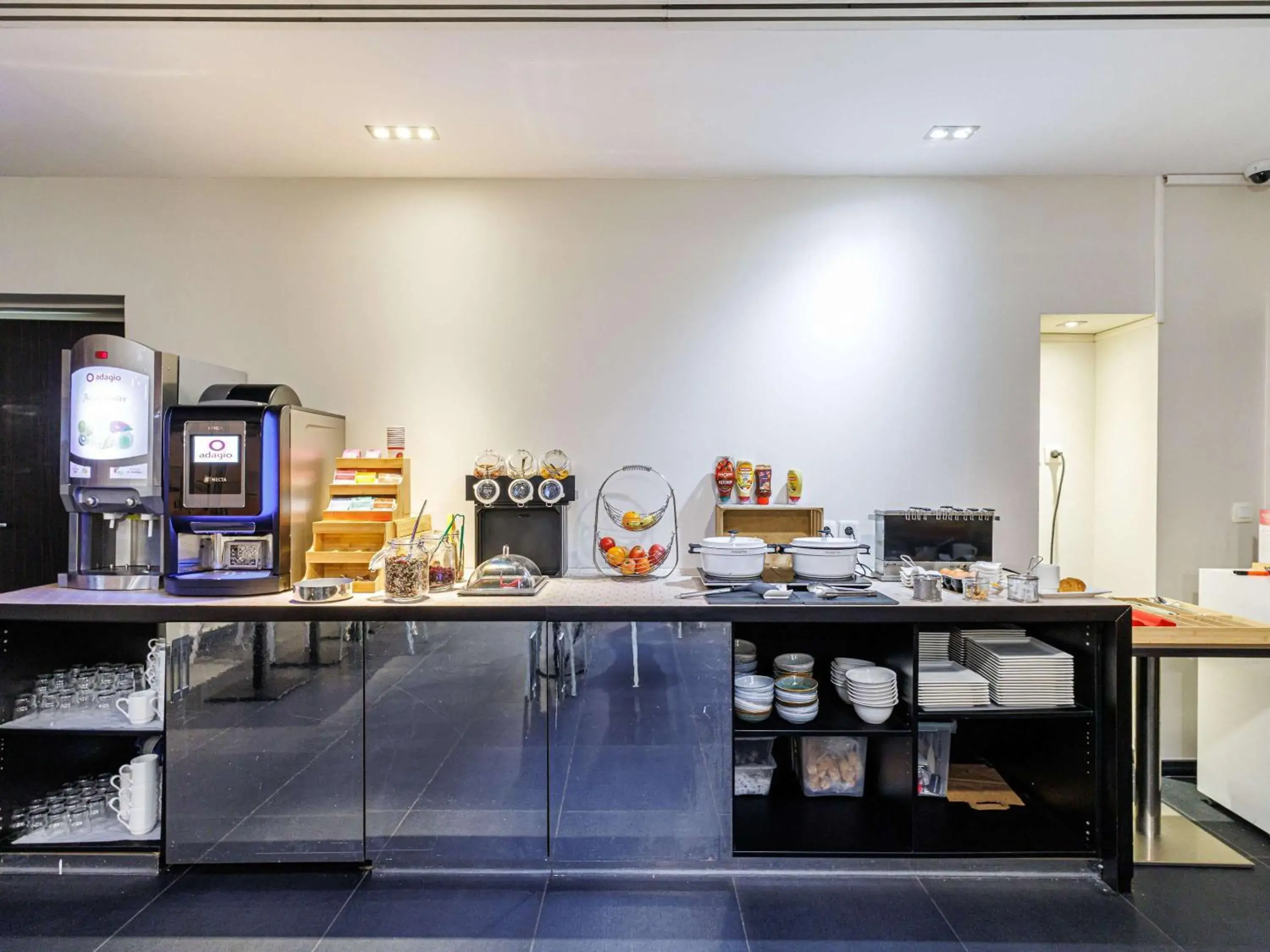 Food and drinks in Adagio Nice Centre Food and drinks in Adagio Nice Centre