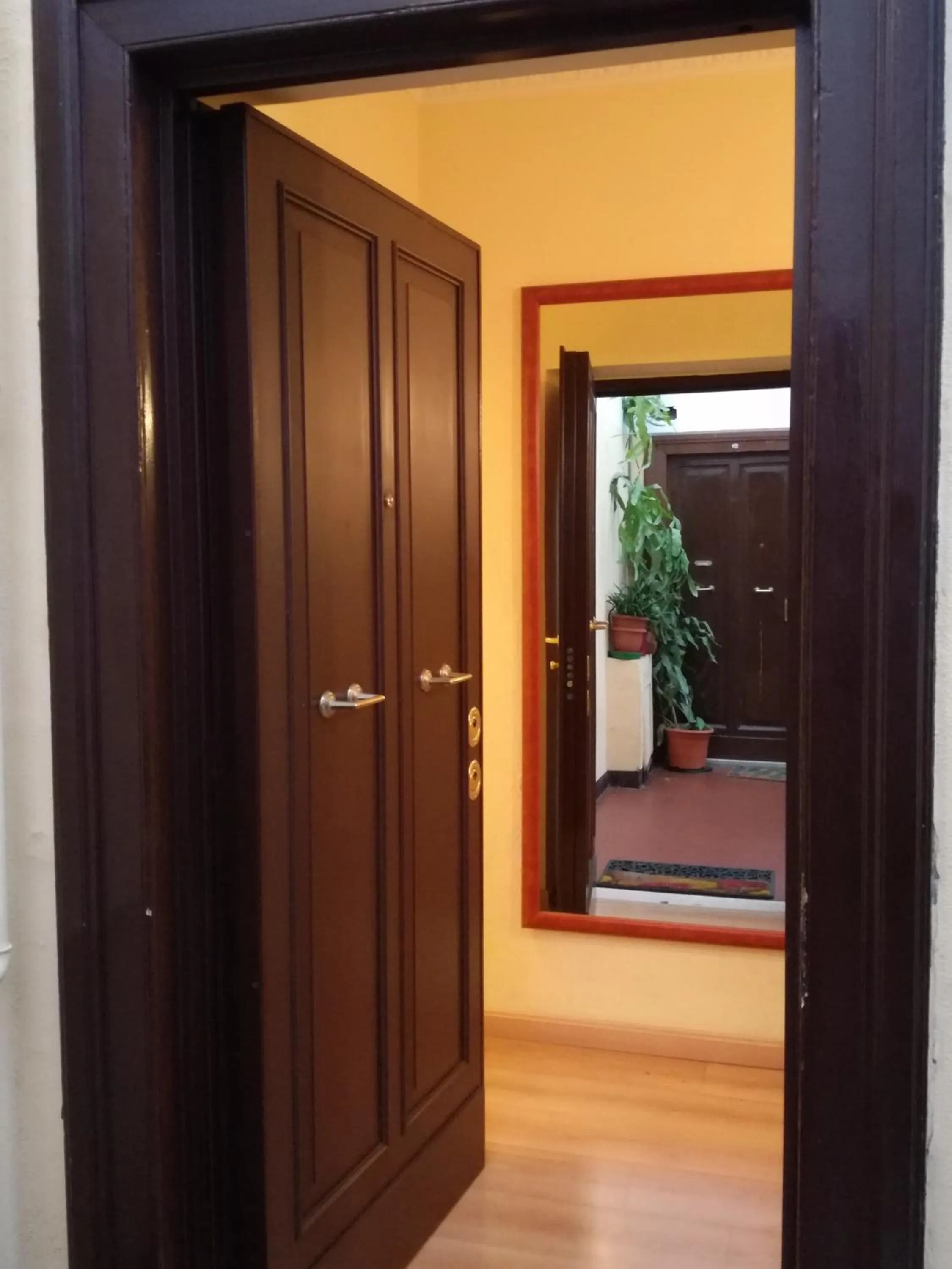 Facade/entrance in La Casa Dell'Arte