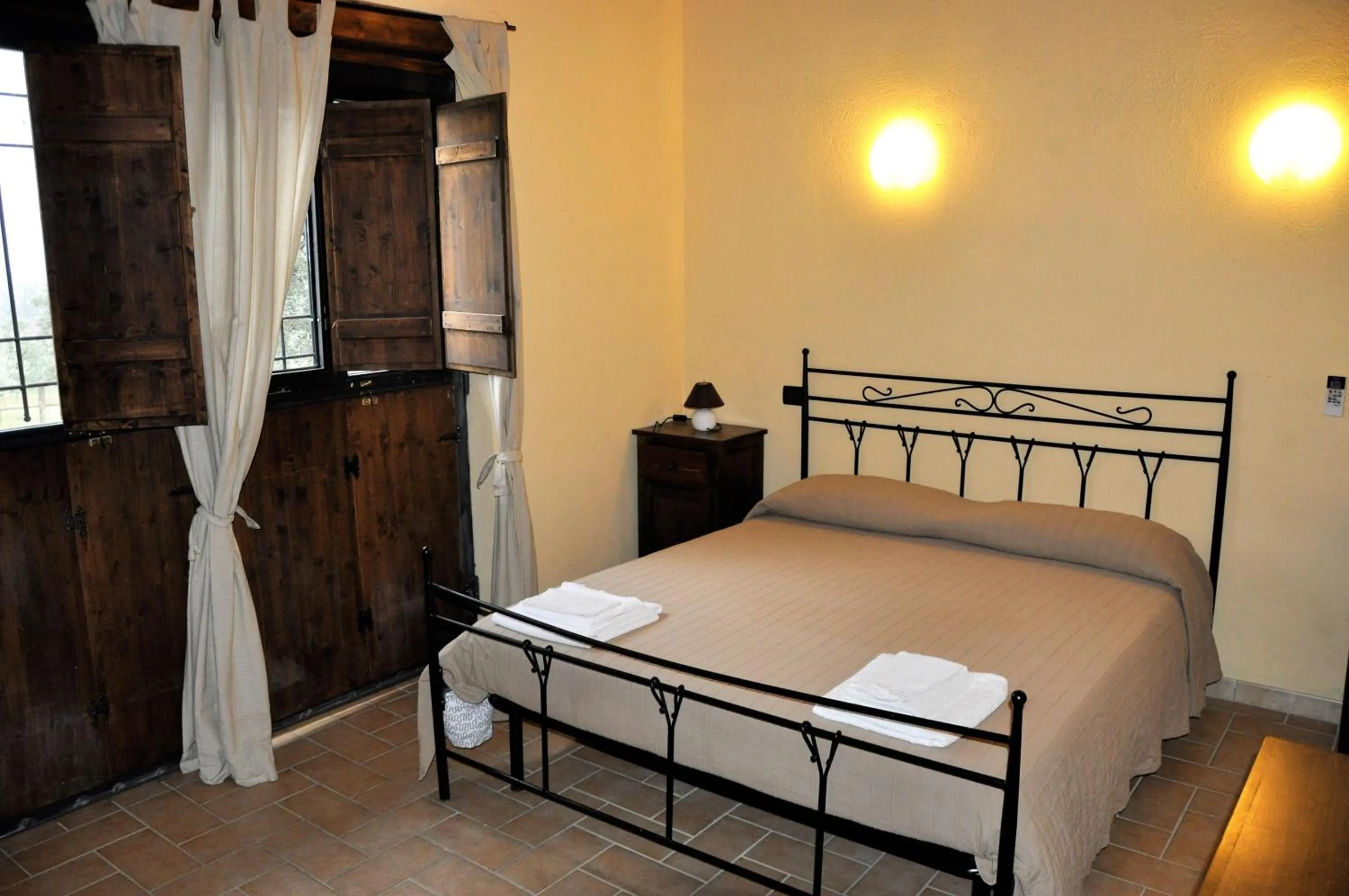 Bedroom, Bed in Agriturismo Nociquerceto