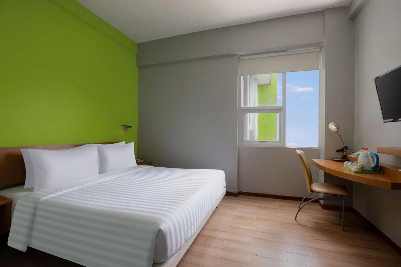 Bed in Whiz Hotel Malioboro Yogyakarta