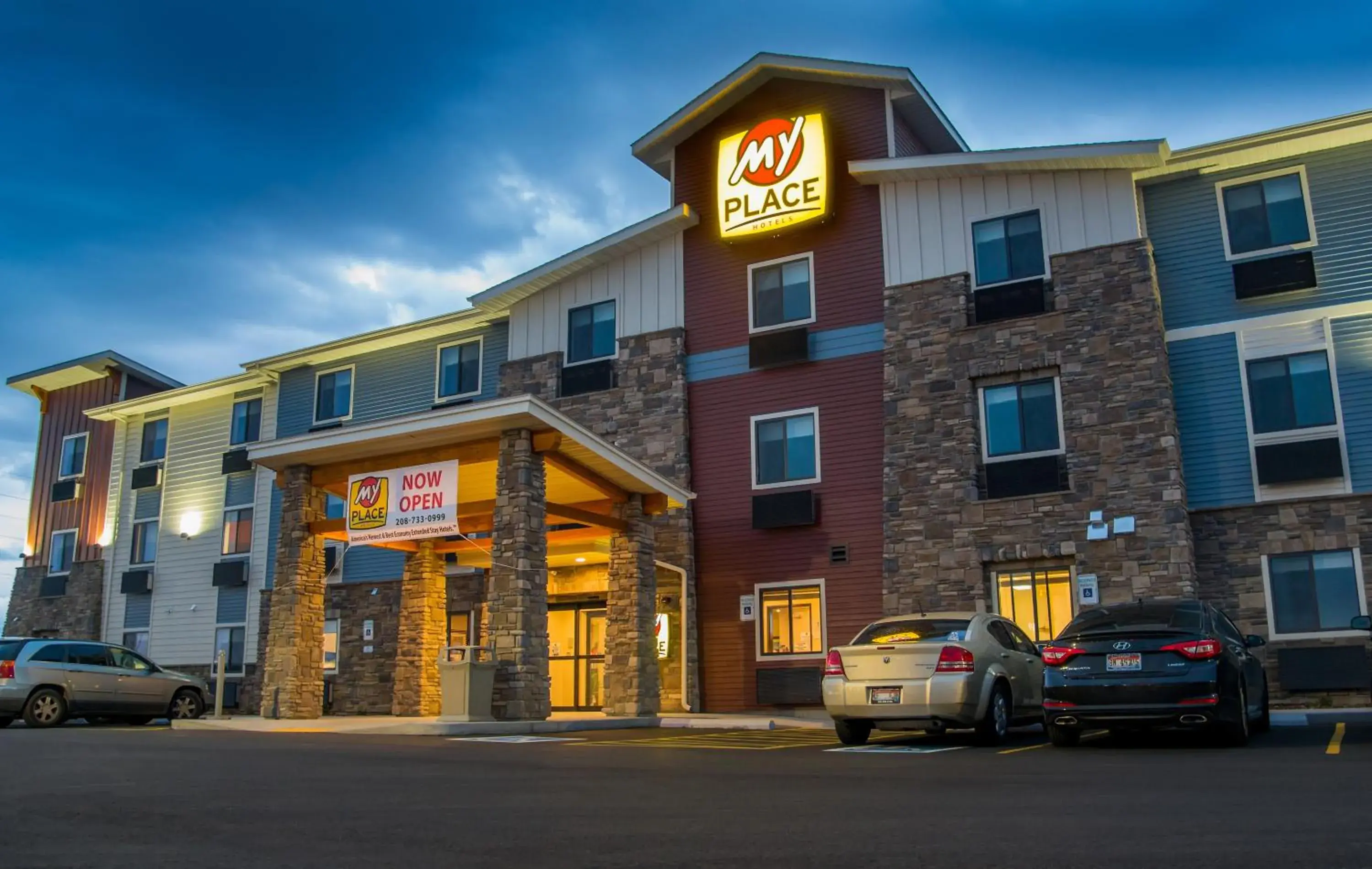Property building in My Place Hotel Twin Falls ID Property building in My Place Hotel Twin Falls ID