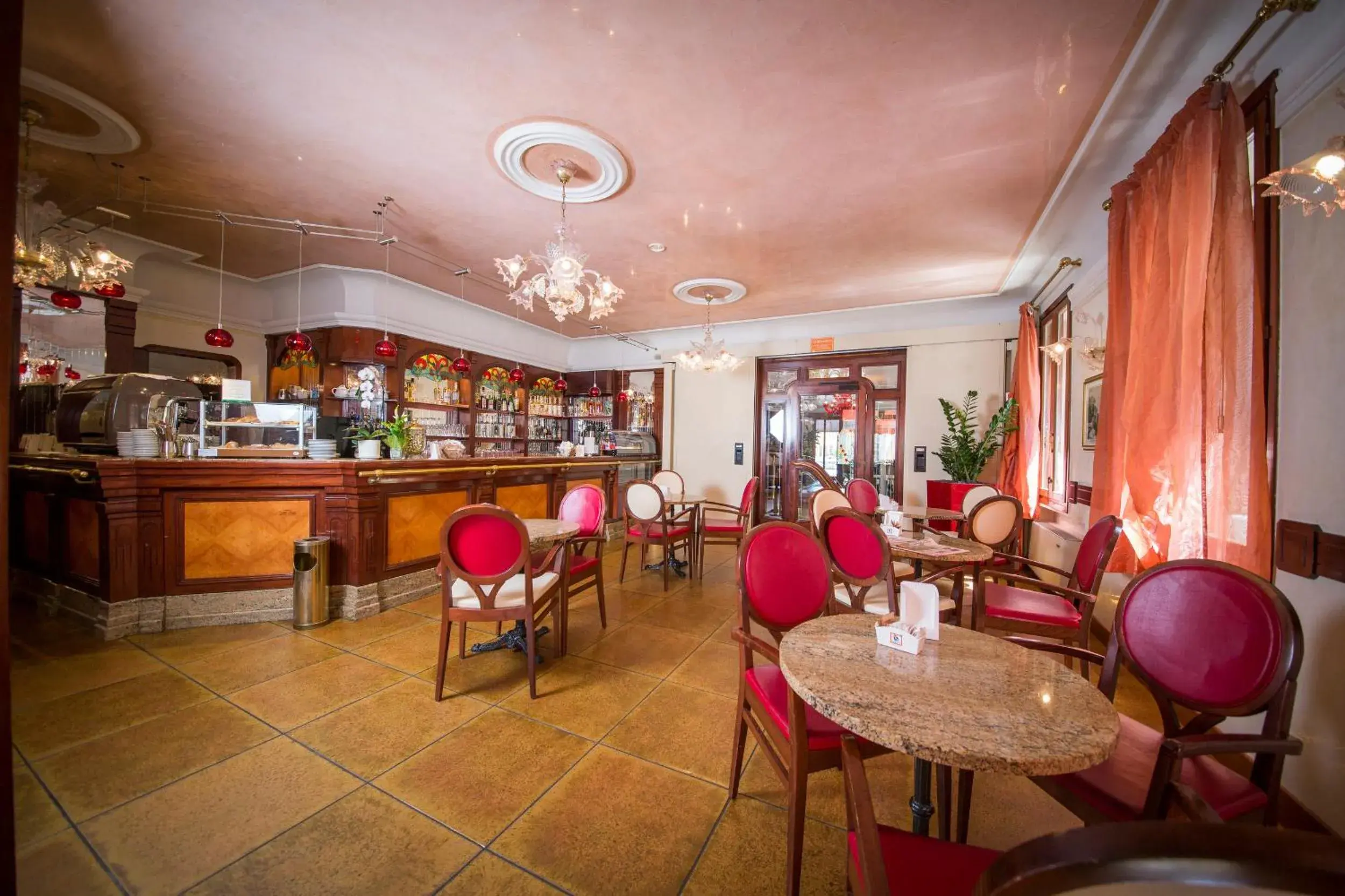 Lounge or bar in Hotel Spessotto Lounge or bar in Hotel Spessotto