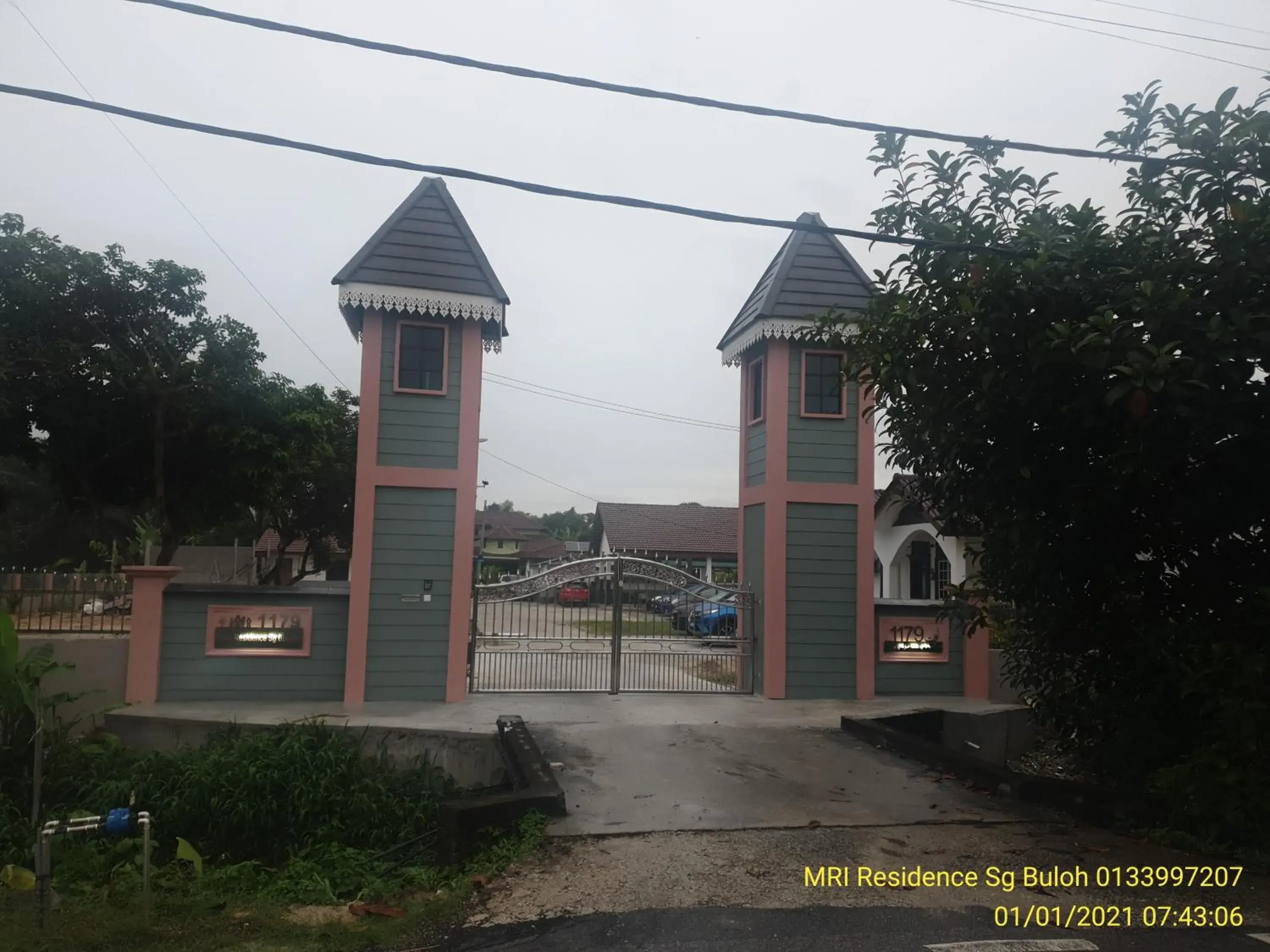 MRI Residence - Homestay in Sg Buloh with Swimming Pool - No Pork&Alcohol Allowed MRI Residence - Homestay in Sg Buloh with Swimming Pool - No Pork&Alcohol Allowed