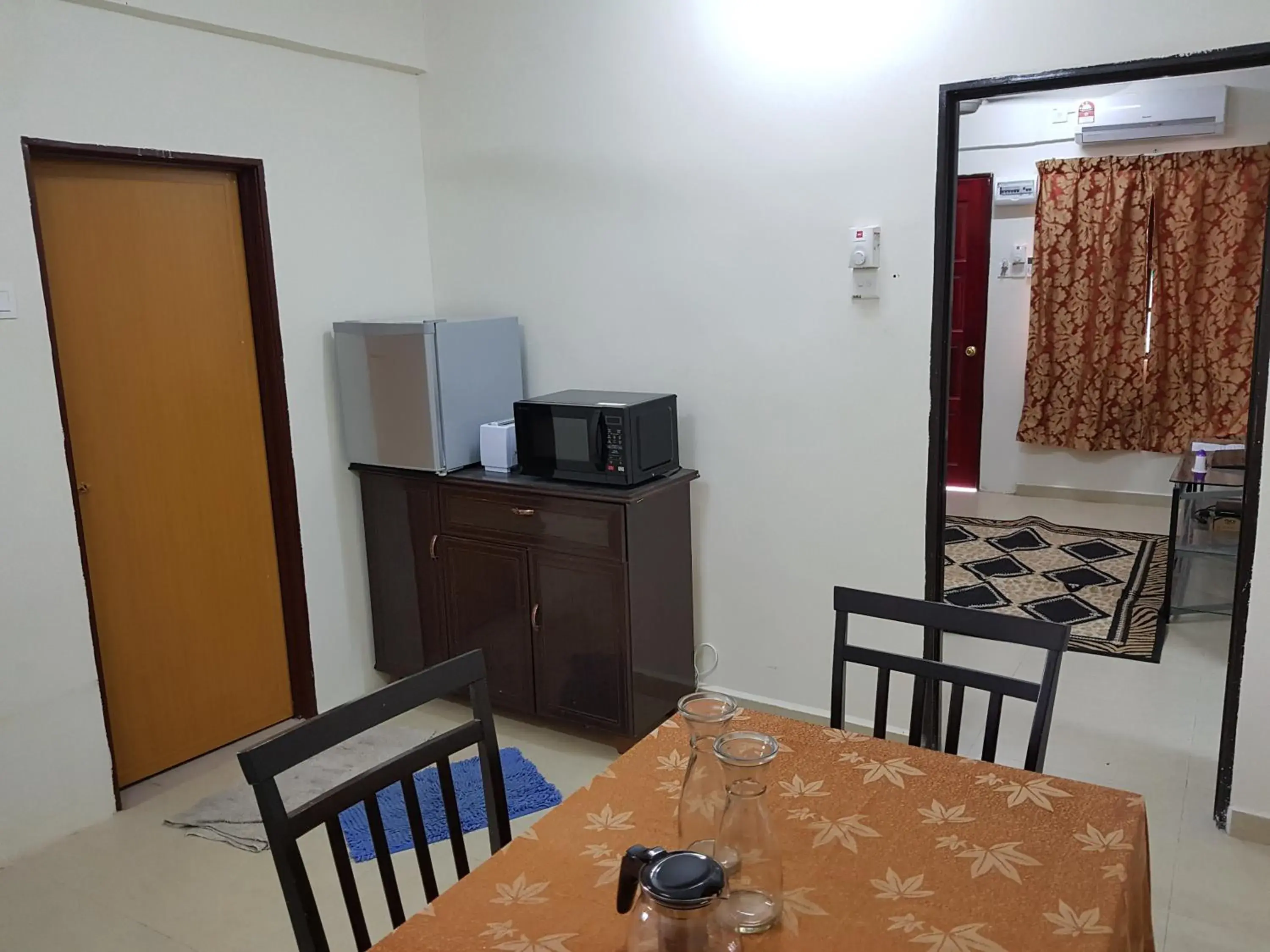 One-Bedroom House in MRI Residence - Homestay in Sg Buloh with Swimming Pool - No Pork&Alcohol Allowed One-Bedroom House in MRI Residence - Homestay in Sg Buloh with Swimming Pool - No Pork&Alcohol Allowed
