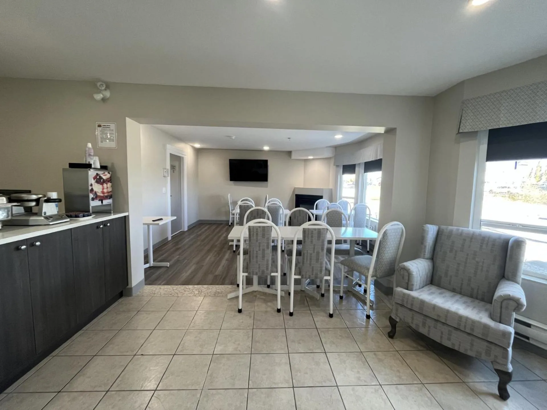 Breakfast in Western Budget Motel #1 & 2 Whitecourt