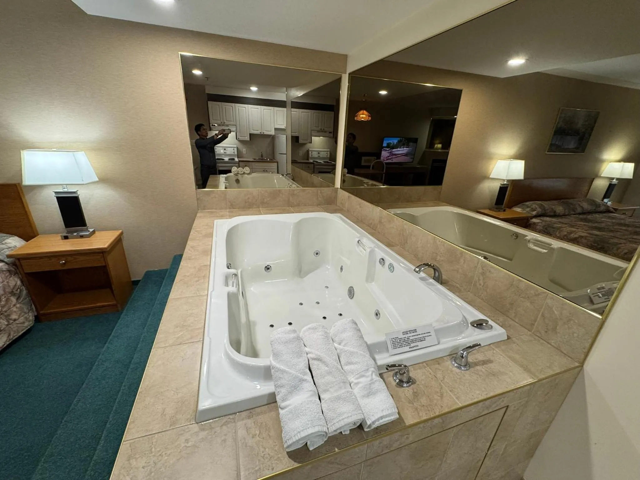 Hot Tub, Bed in Western Budget Motel #1 & 2 Whitecourt