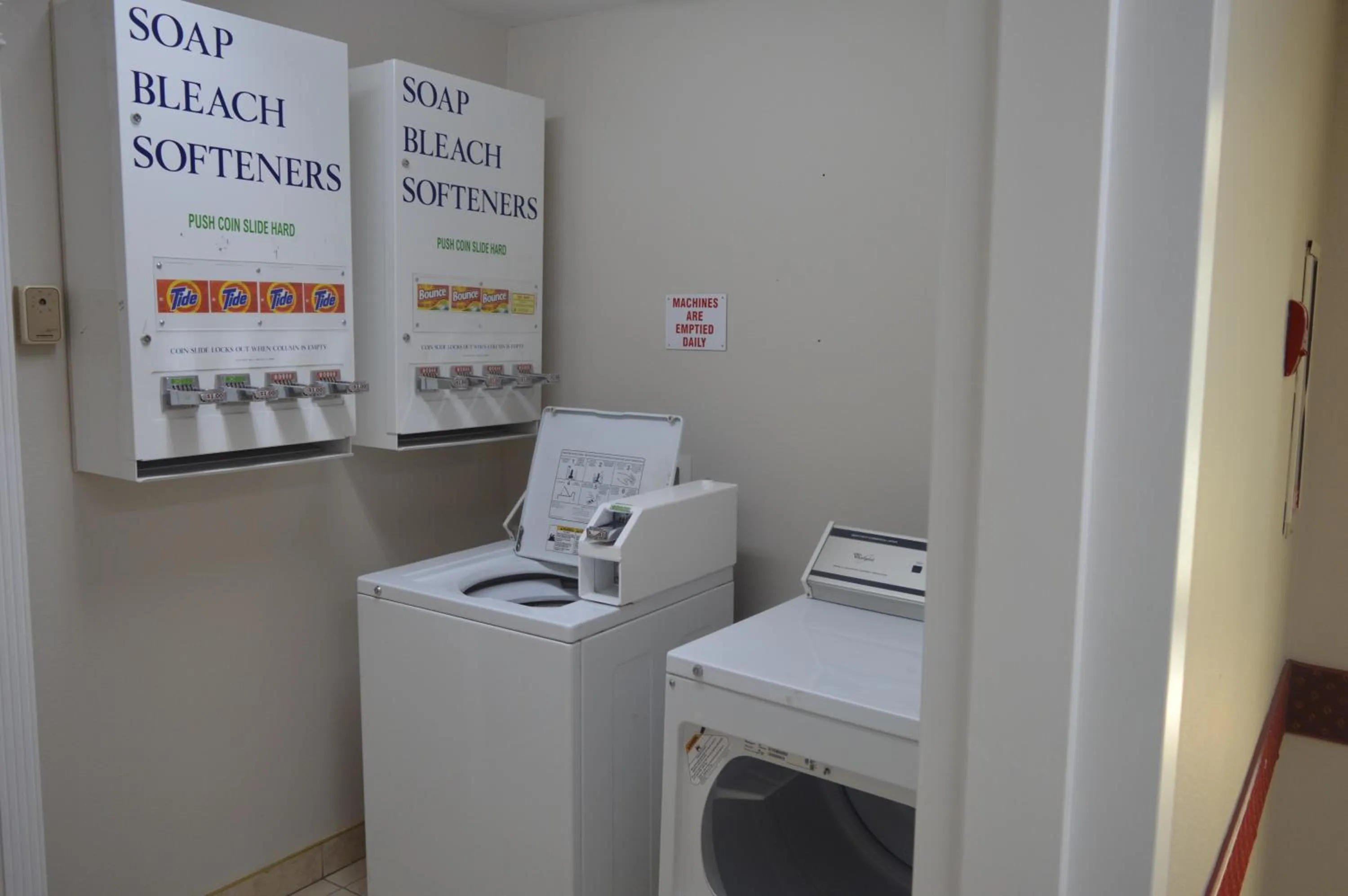 washing machine in Western Budget Motel #1 & 2 Whitecourt