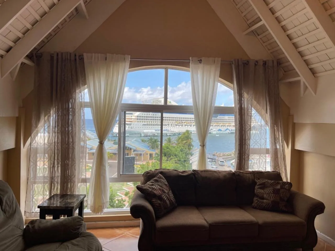 #73 Fisherman's Point