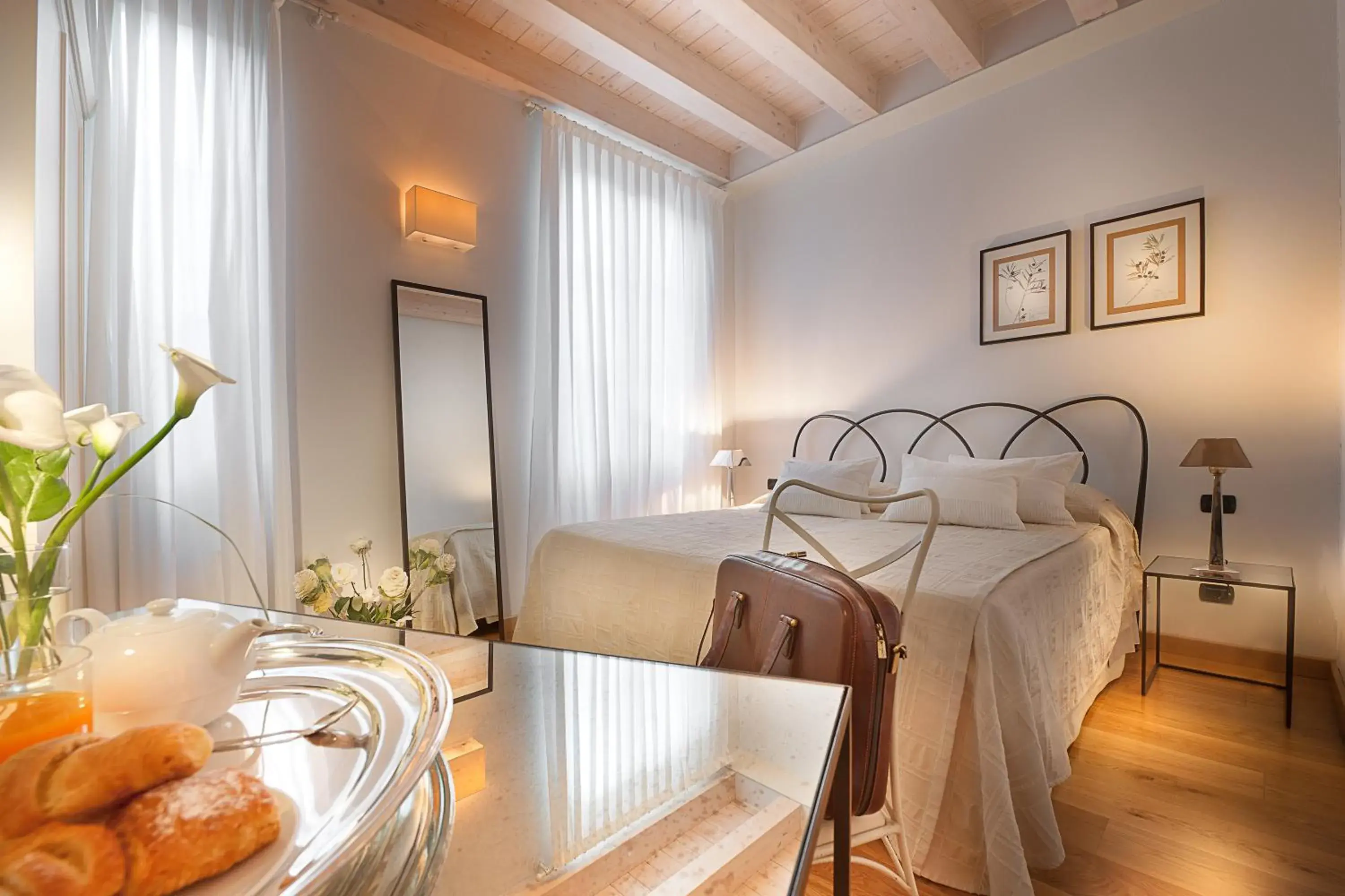 Economy Double or Twin Room in Gallery Room Economy Double or Twin Room in Gallery Room