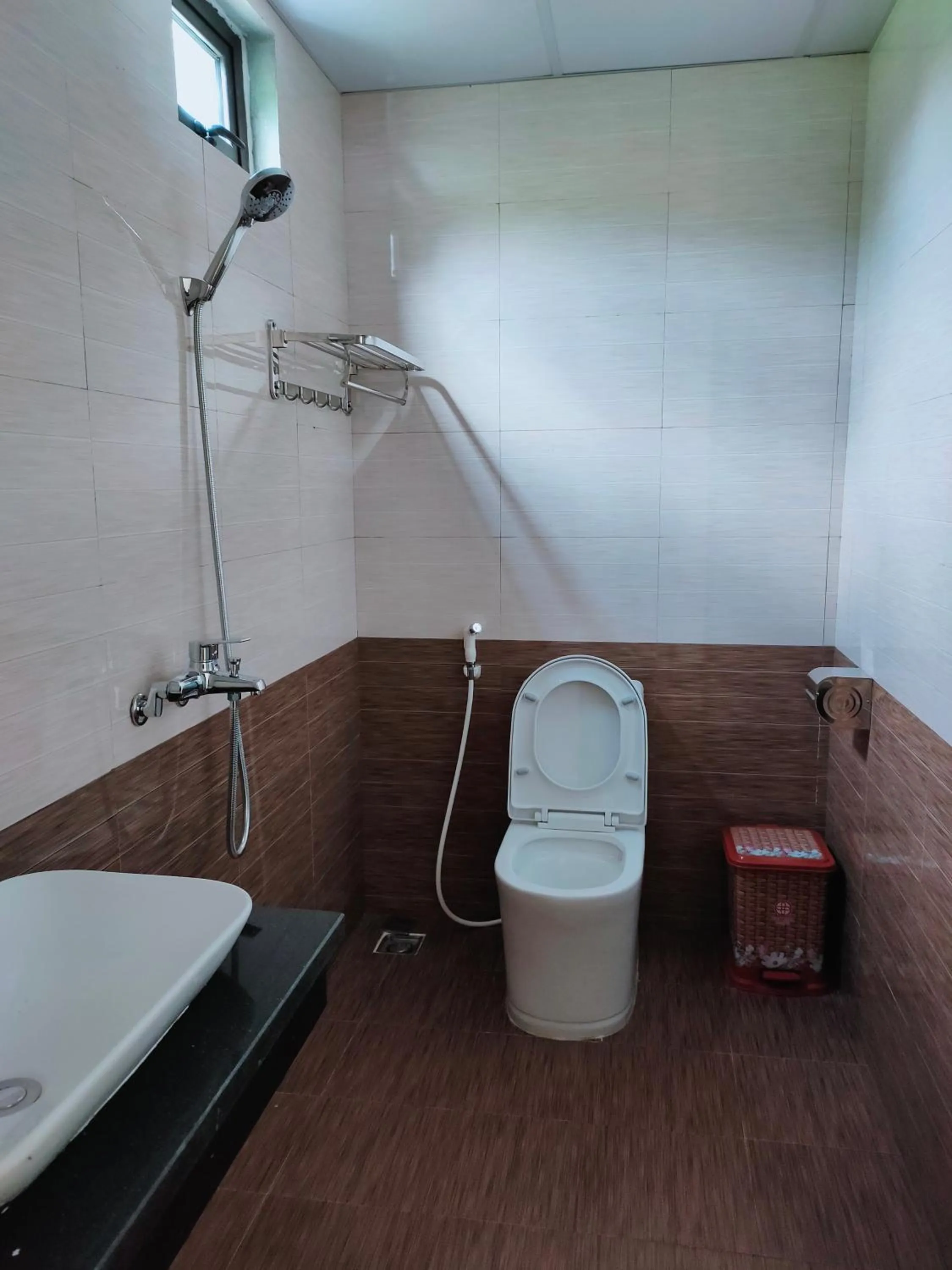 Shower in Wings Ha Giang Loop Bungalow