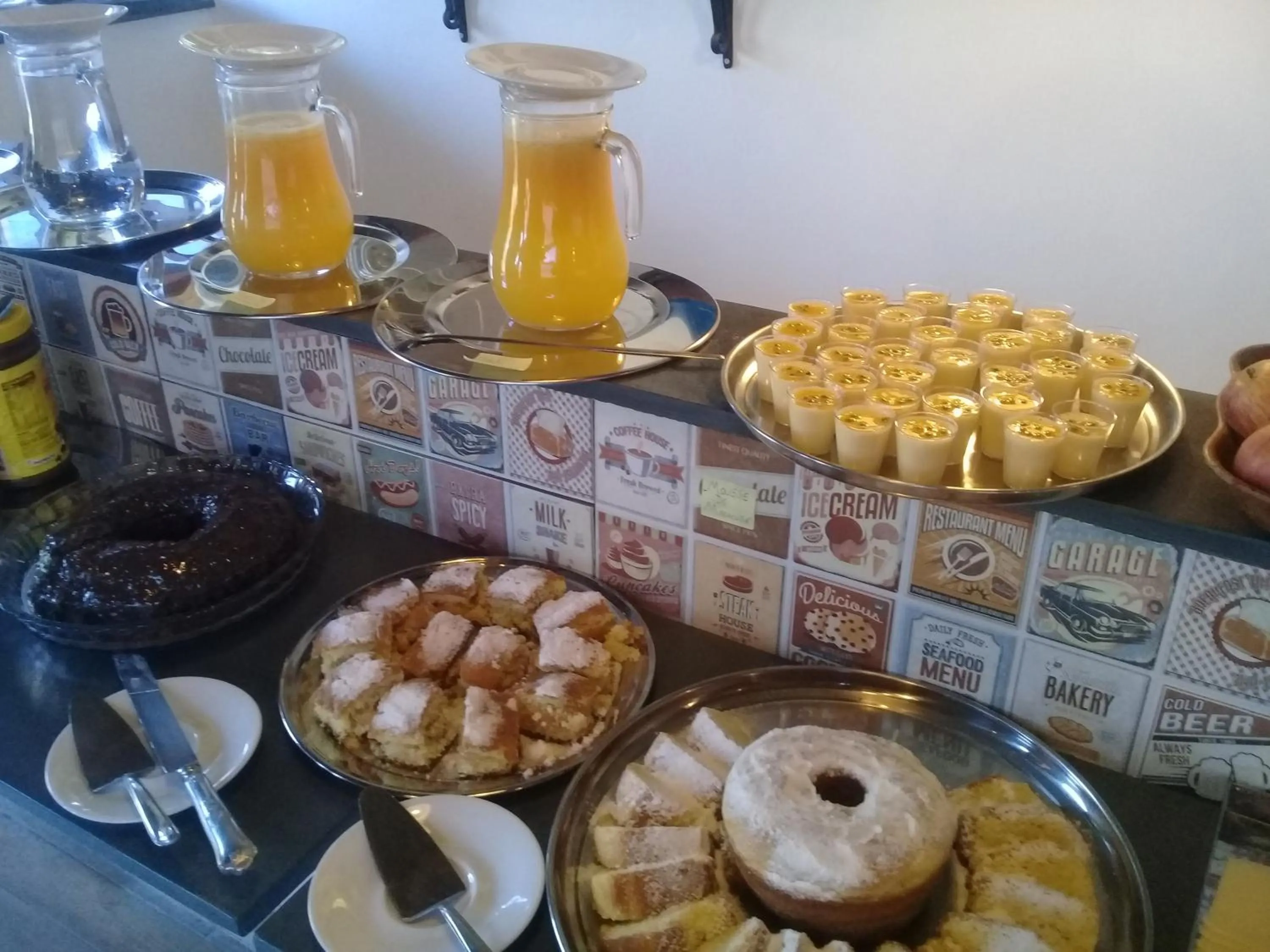 Food and drinks in Casarão da Ducha hotel concept