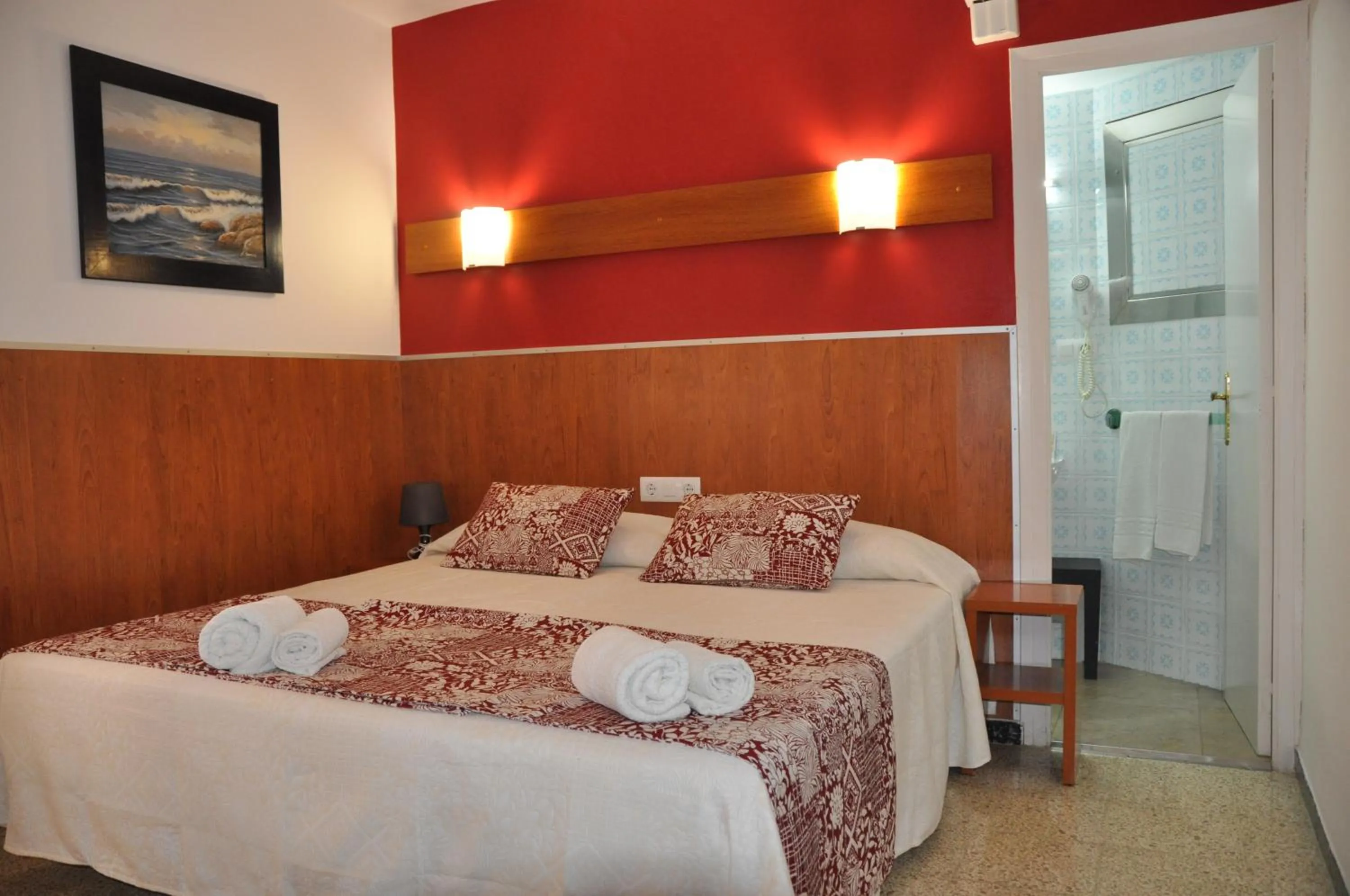 Bed in Hostal - Pensión El Amigo