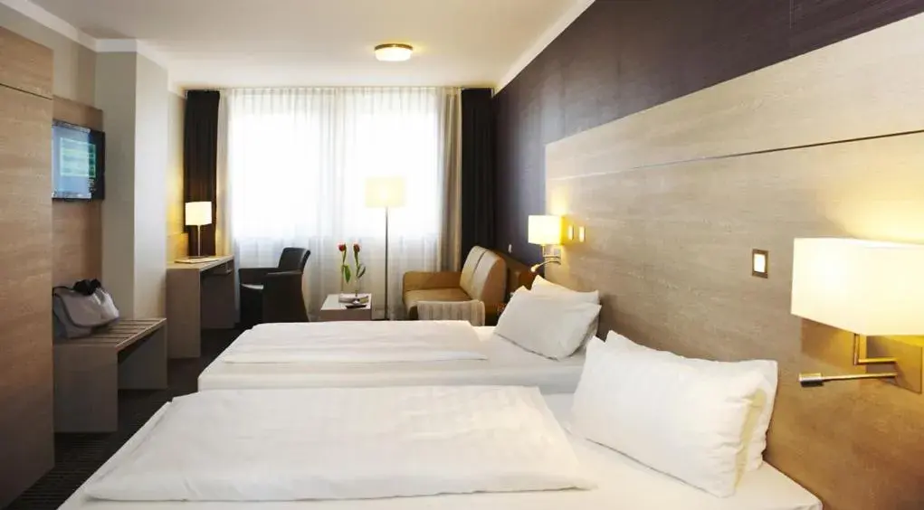 Photo of the whole room, Bed in Stern Hotel Soller Photo of the whole room, Bed in Stern Hotel Soller