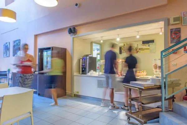 Lounge or bar in Appart Hôtel Lyon Villemanzy