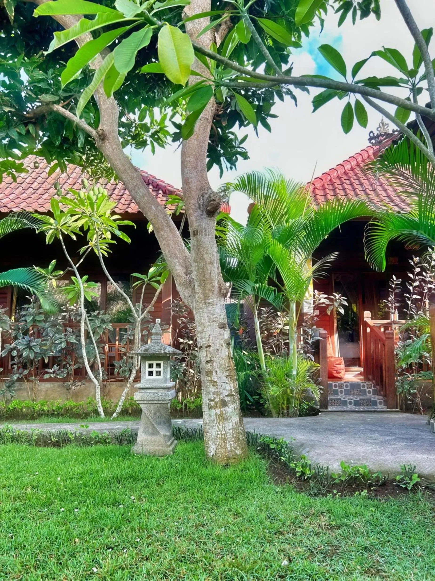 Property building in Island Garden Huts Lembongan