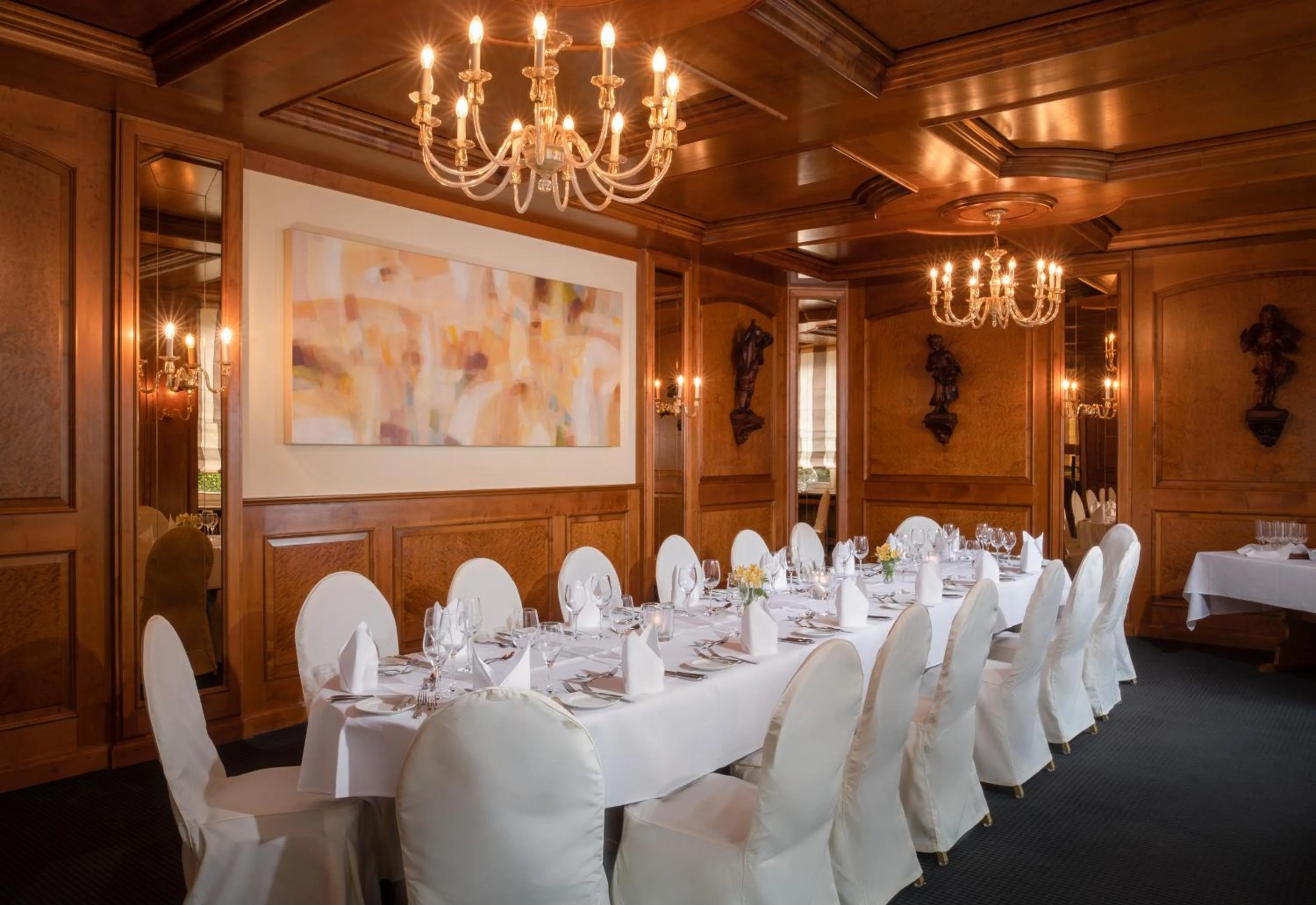 Restaurant/places to eat in Parkhotel am Taunus