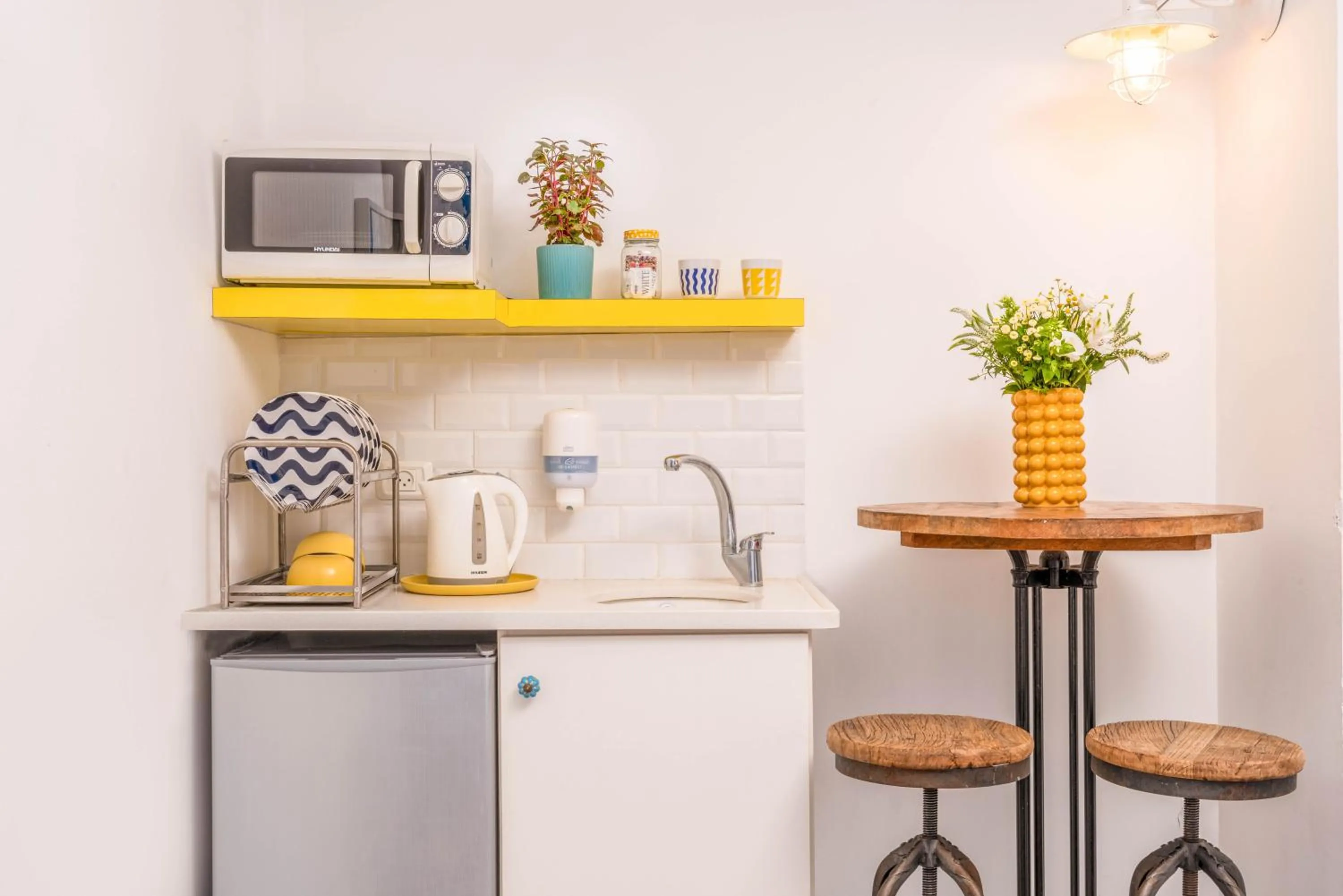 Kitchen or kitchenette in Travel Hotel Gesher Haziv