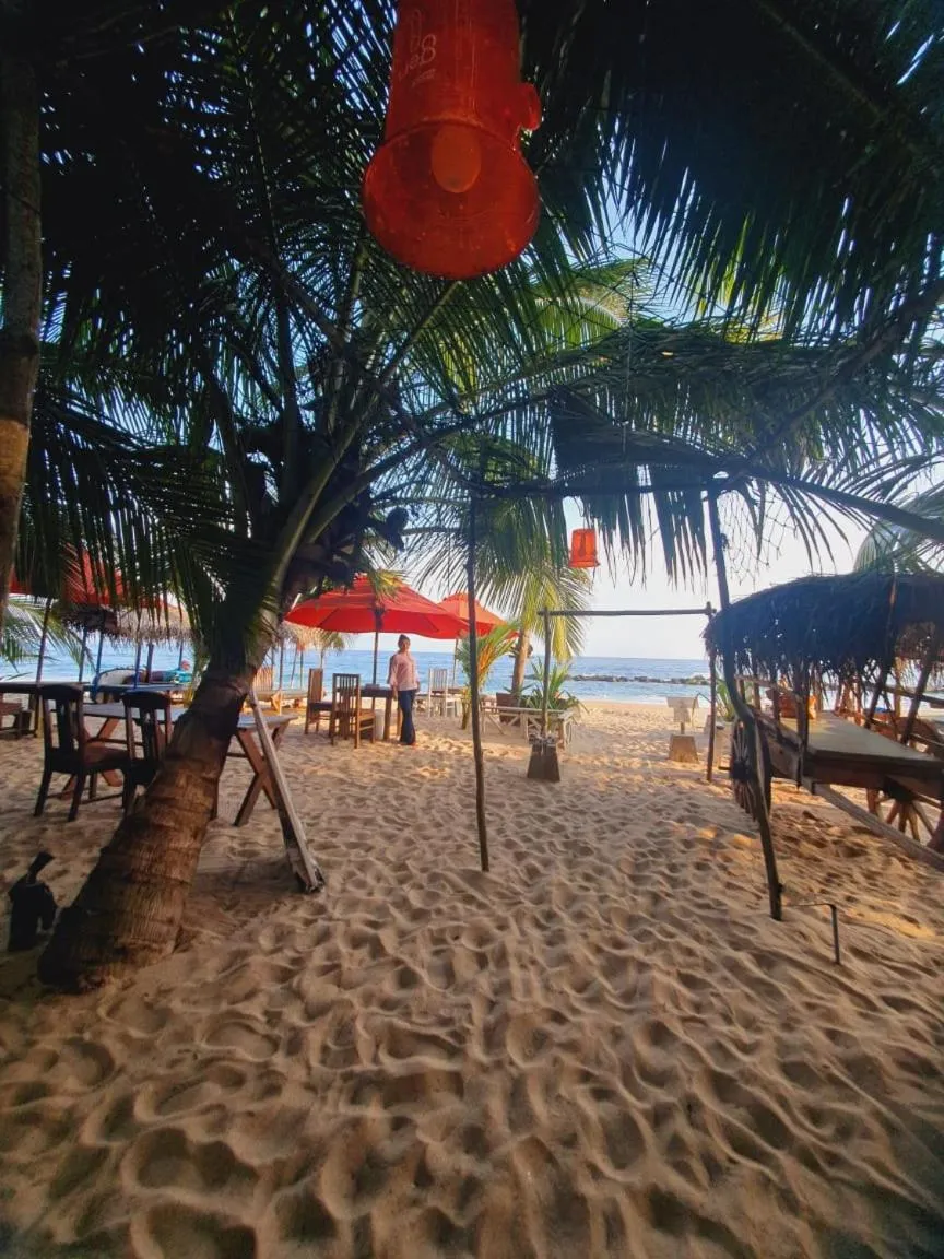 Blue Horizon Beach Hotel