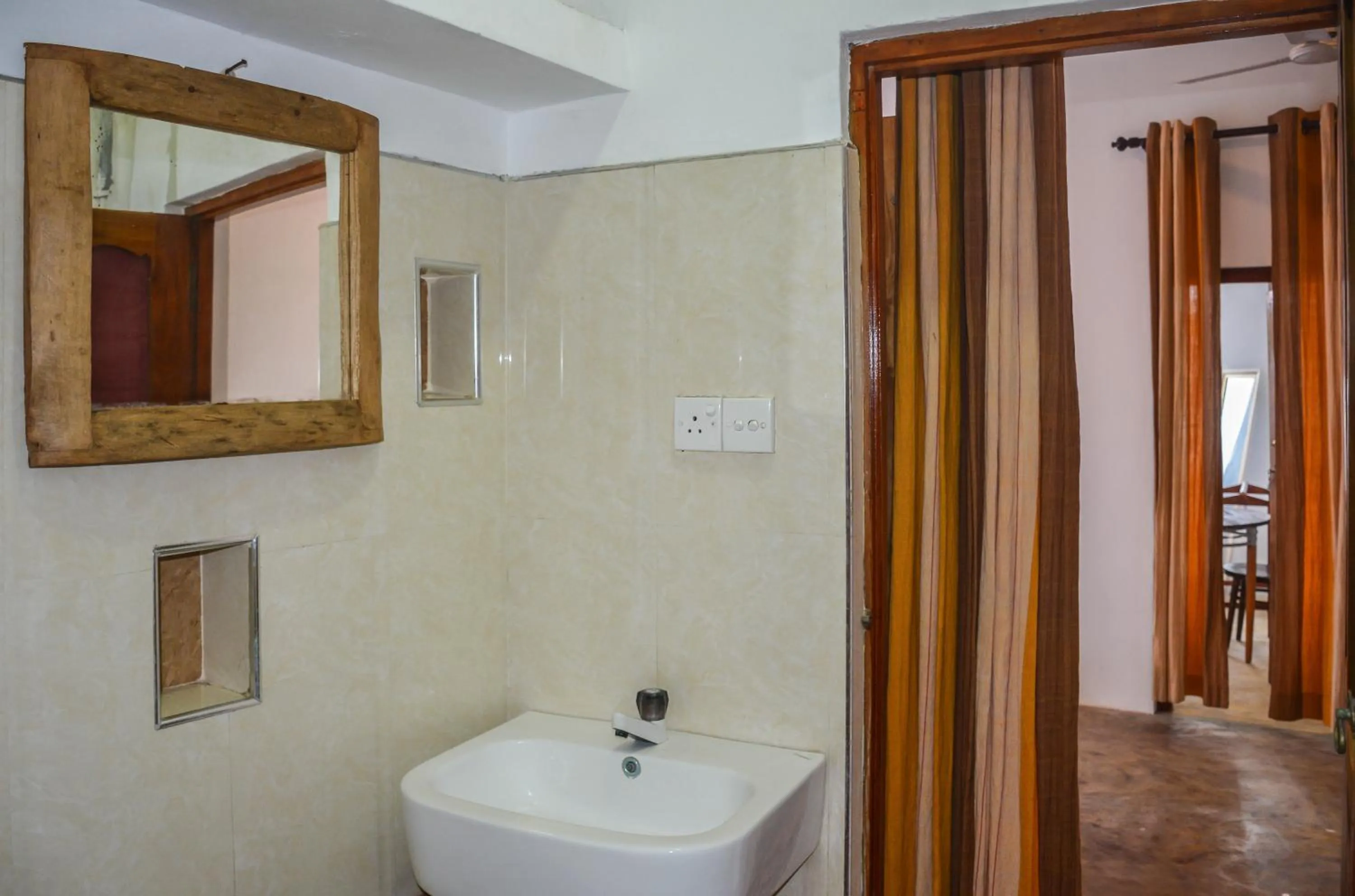 Blue Horizon Beach Hotel