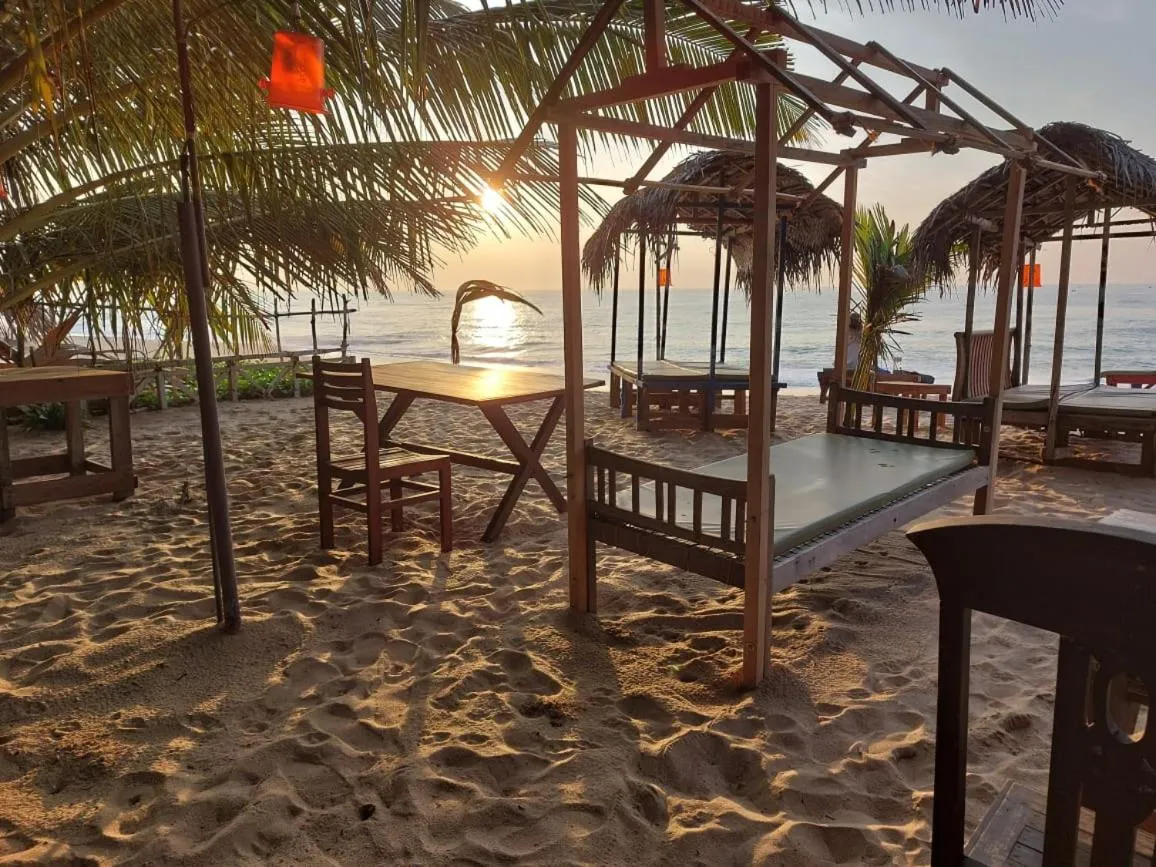 Blue Horizon Beach Hotel