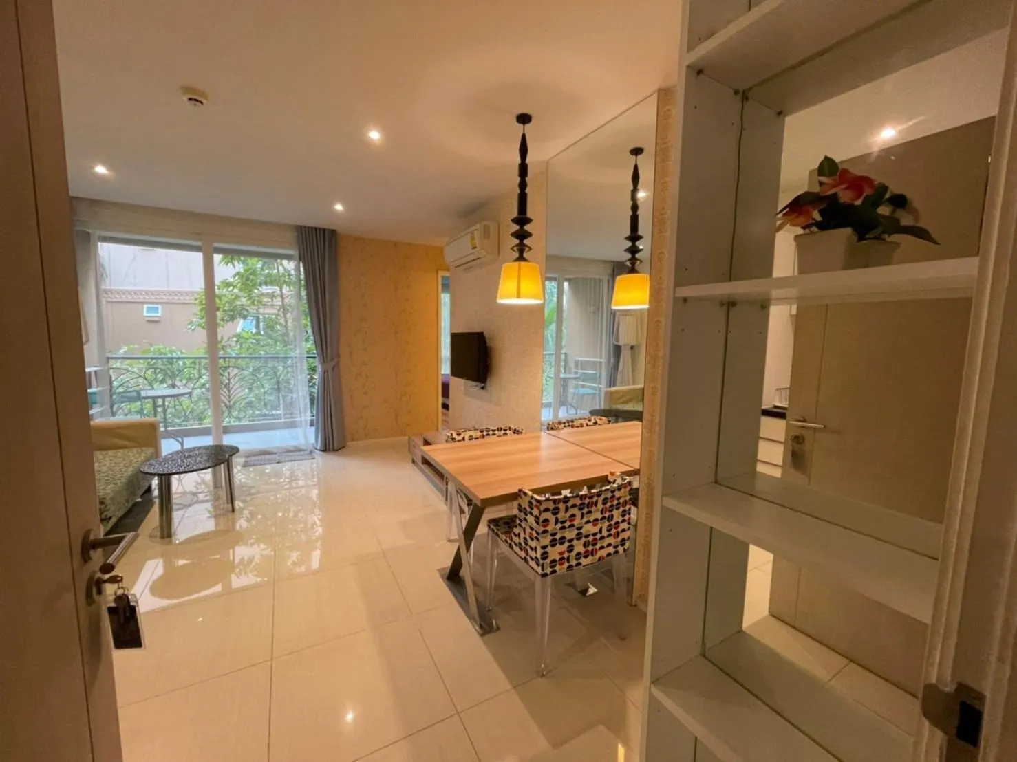 Living room in Atlantis Condo Resort Jomtien TLH