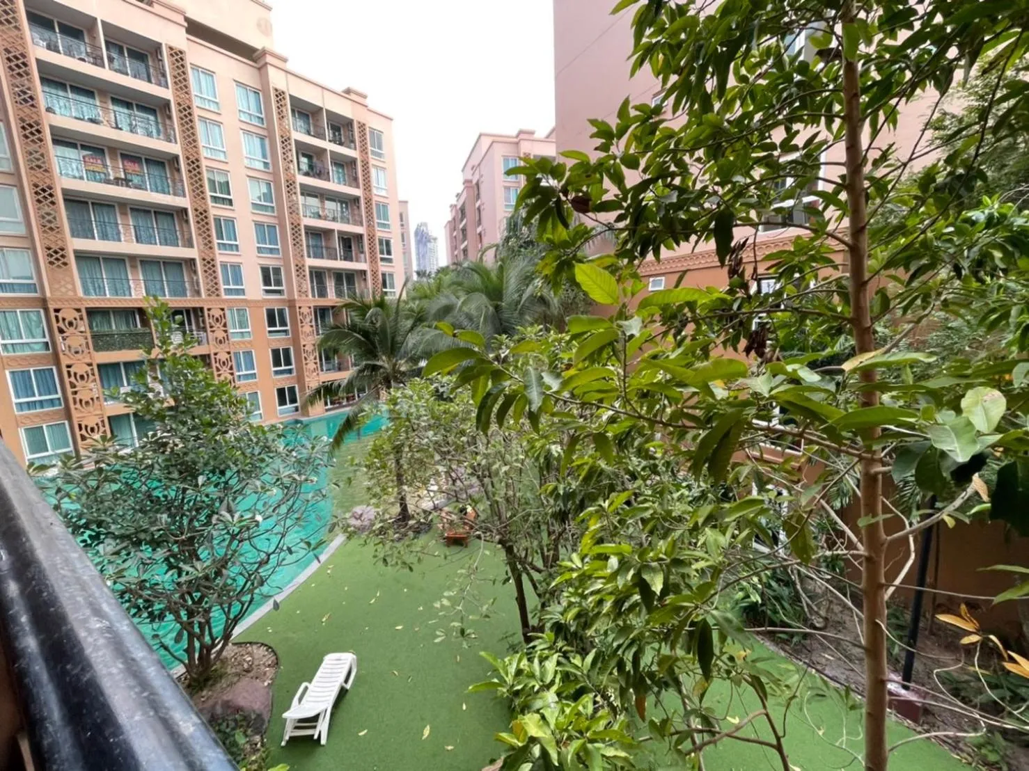 Balcony/Terrace in Atlantis Condo Resort Jomtien TLH