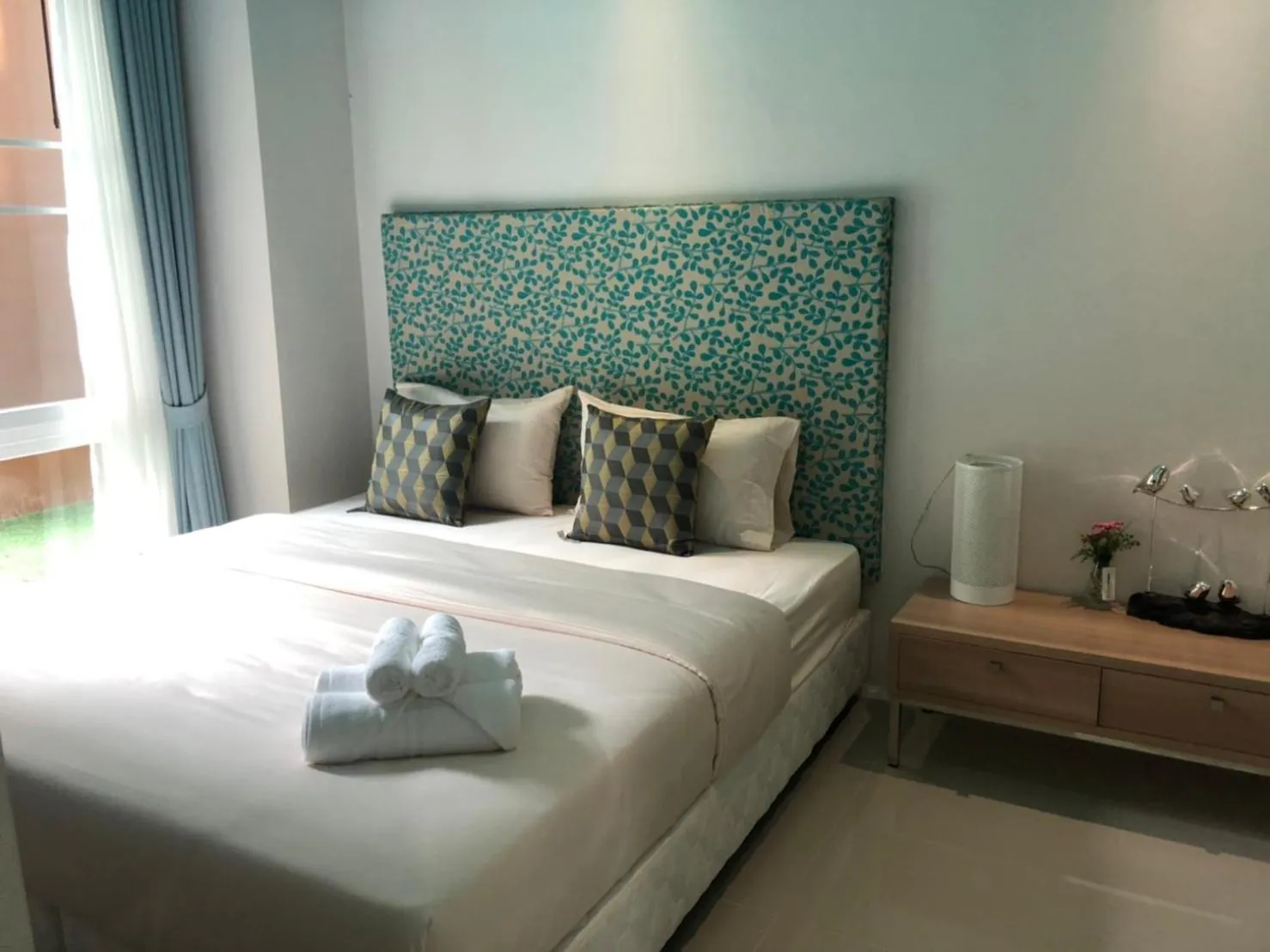 Bed in Atlantis Condo Resort Jomtien TLH