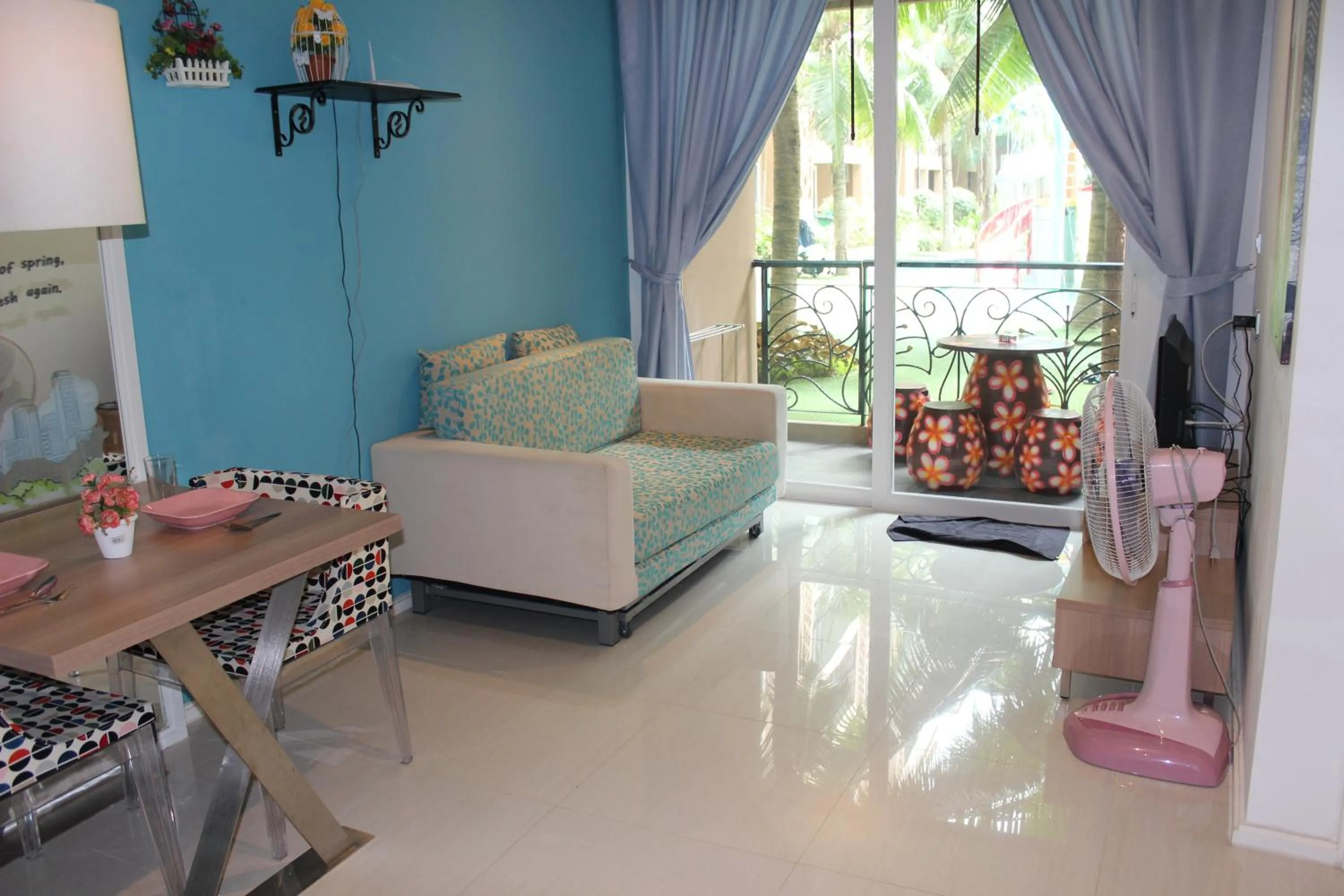 Bed in Atlantis Condo Resort Jomtien TLH