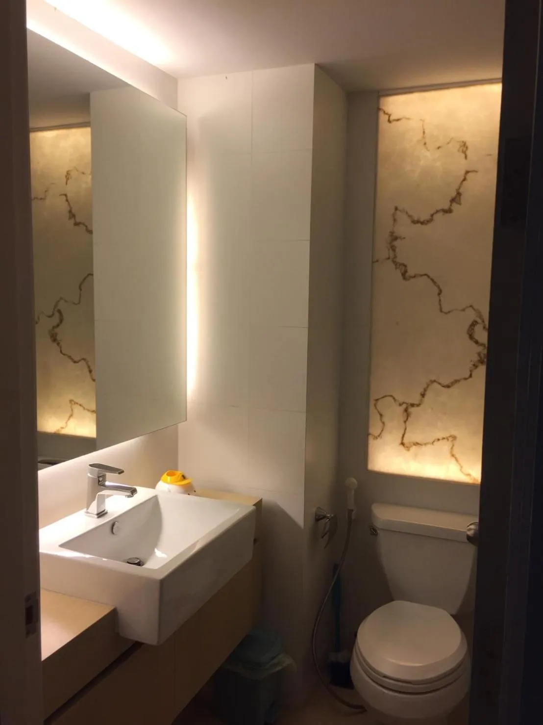Toilet in Atlantis Condo Resort Jomtien TLH