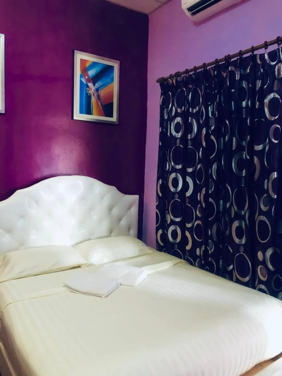 Bed in Taman Negara River View Lodge