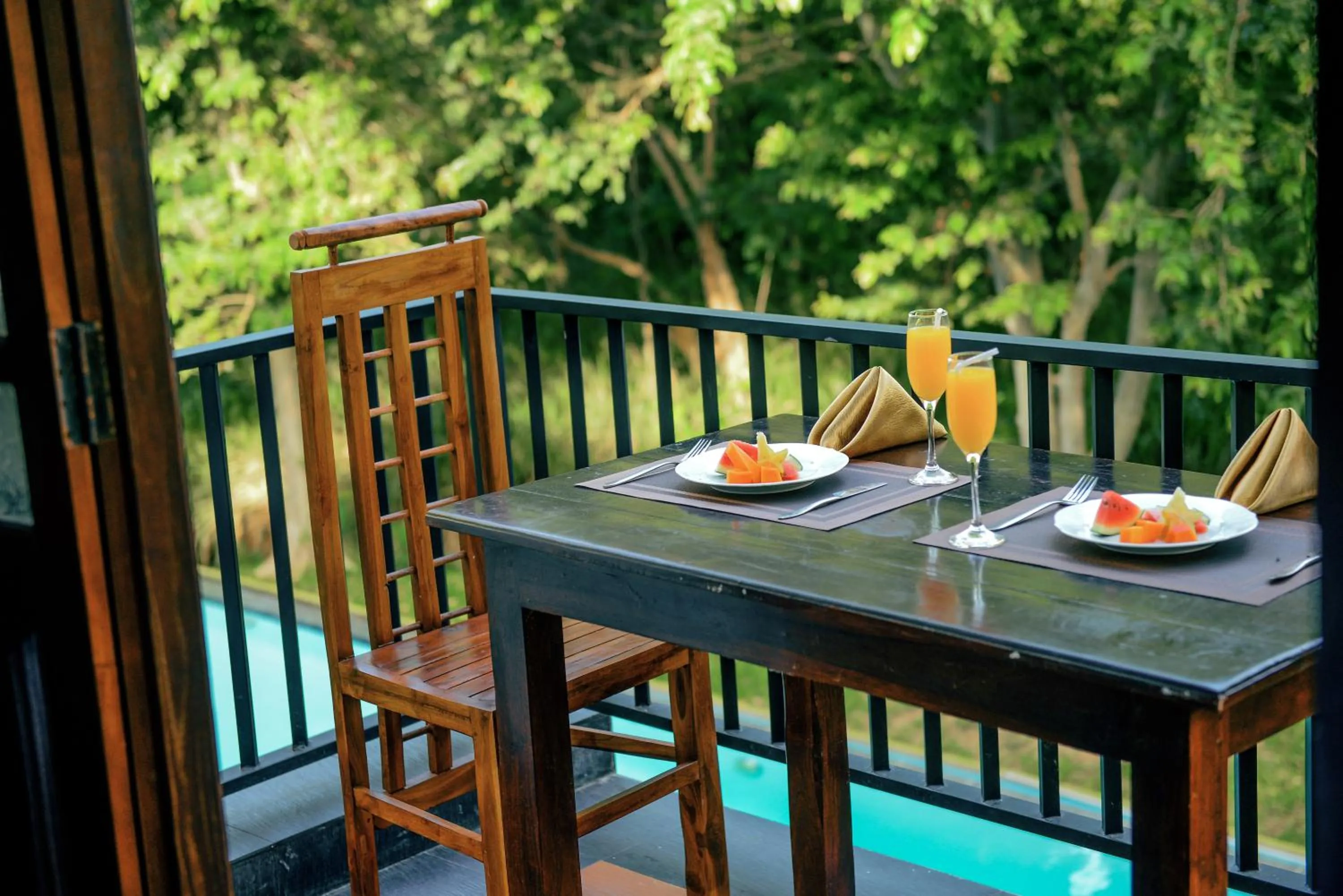 Food in Hotel Golden Ray