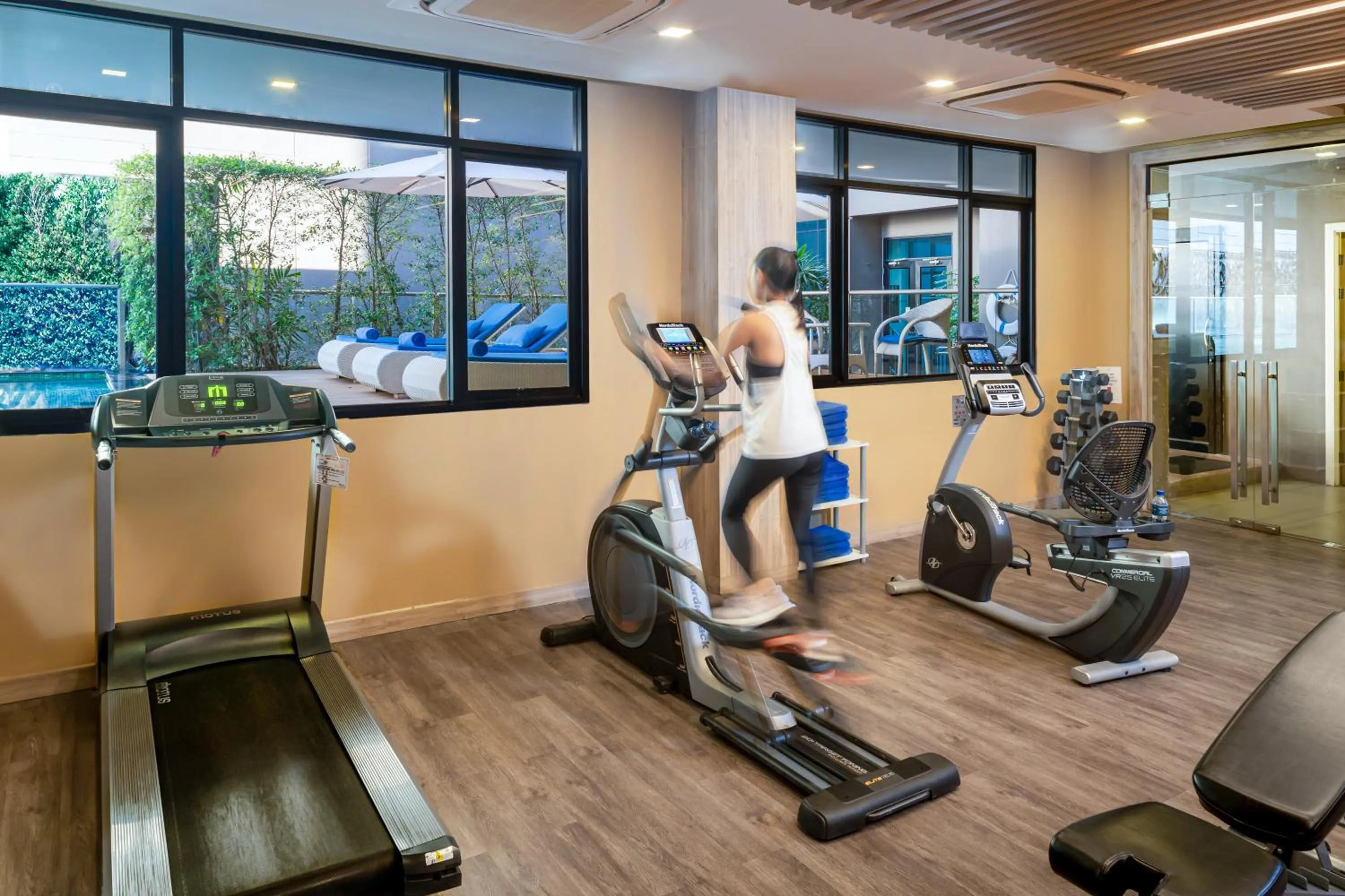 Fitness centre/facilities in Metropolis Suites Bangkok, Tapestry Collection by Hilton