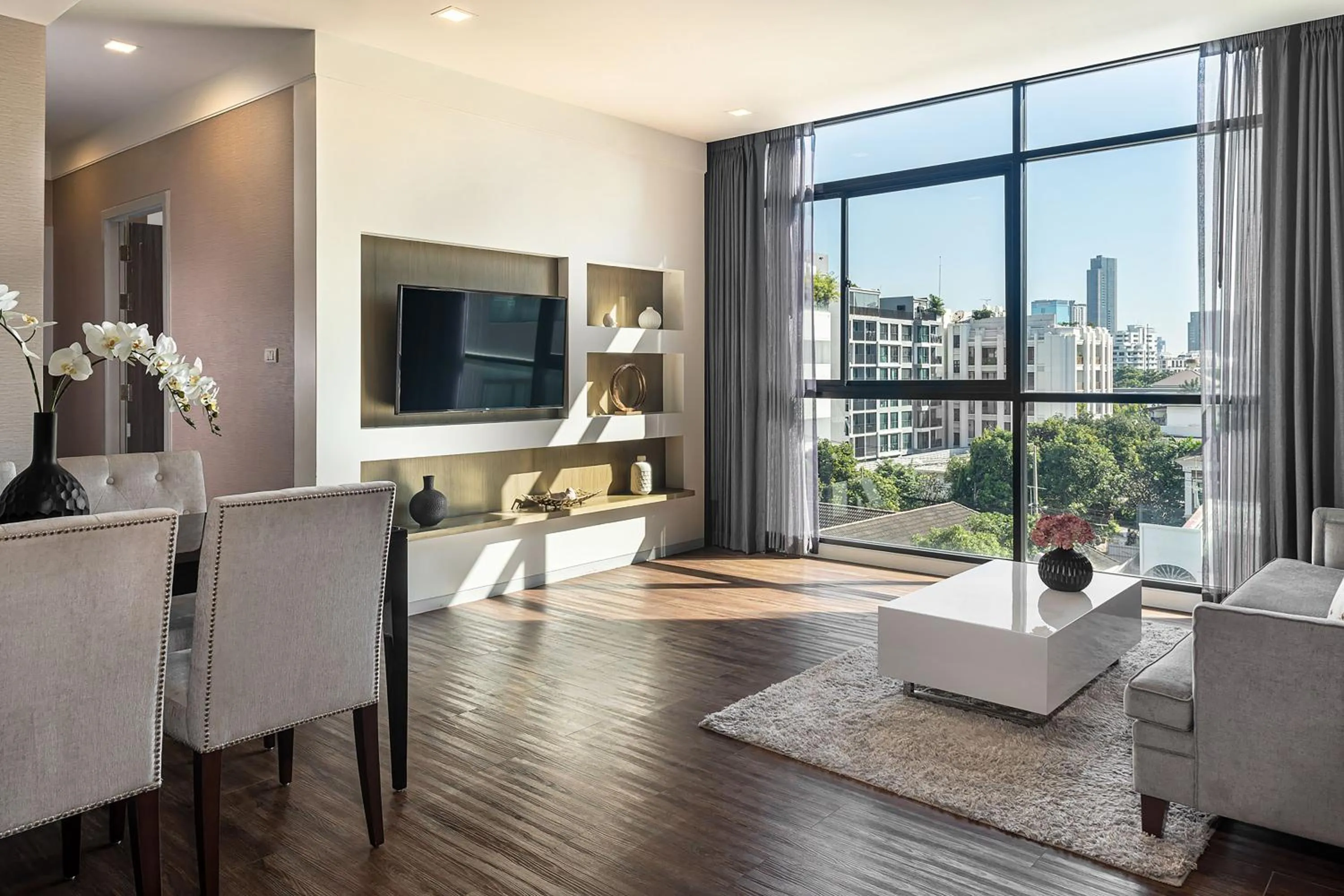 Bed in Metropolis Suites Bangkok, Tapestry Collection by Hilton