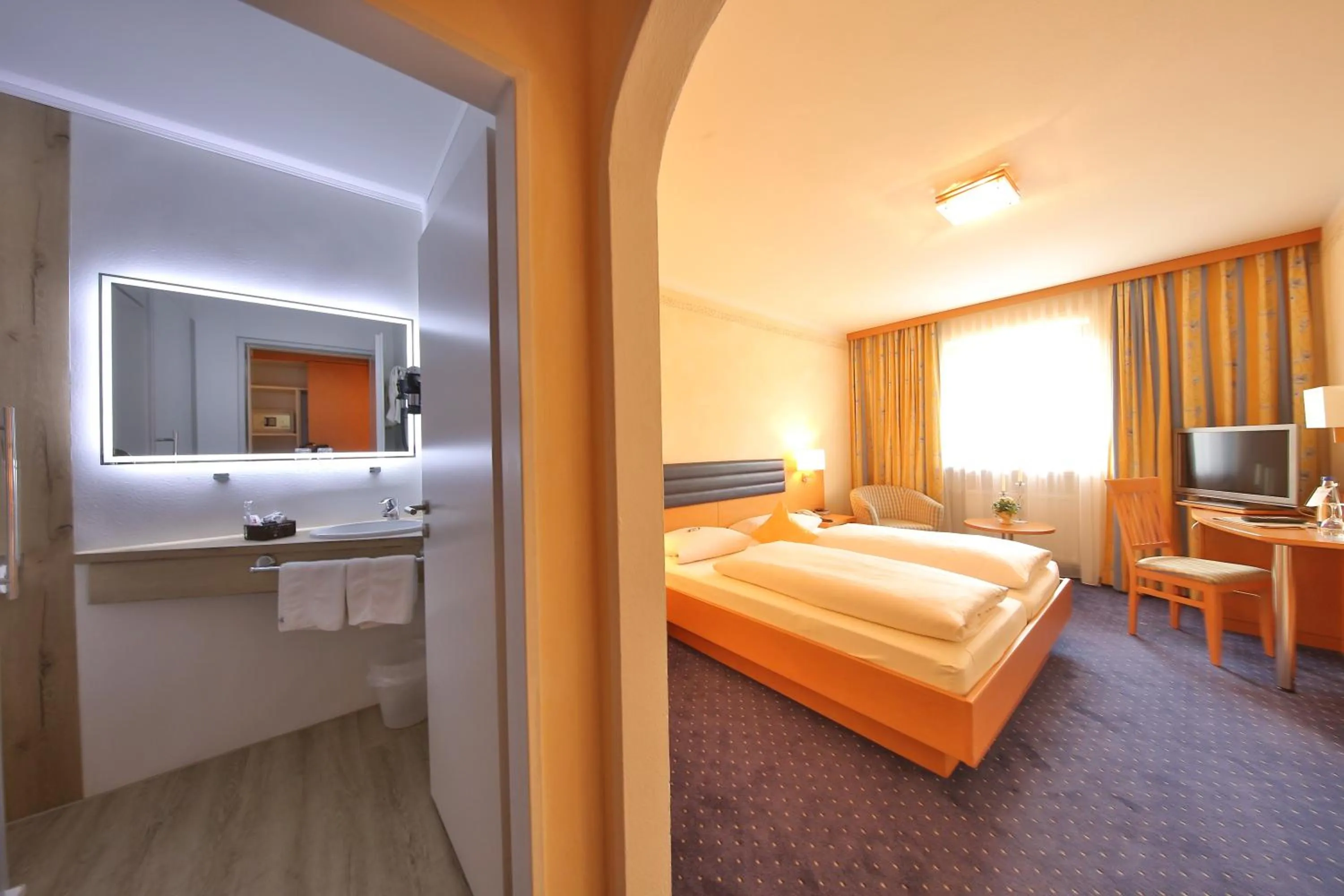 Day, Bed in Hotel Bockmaier