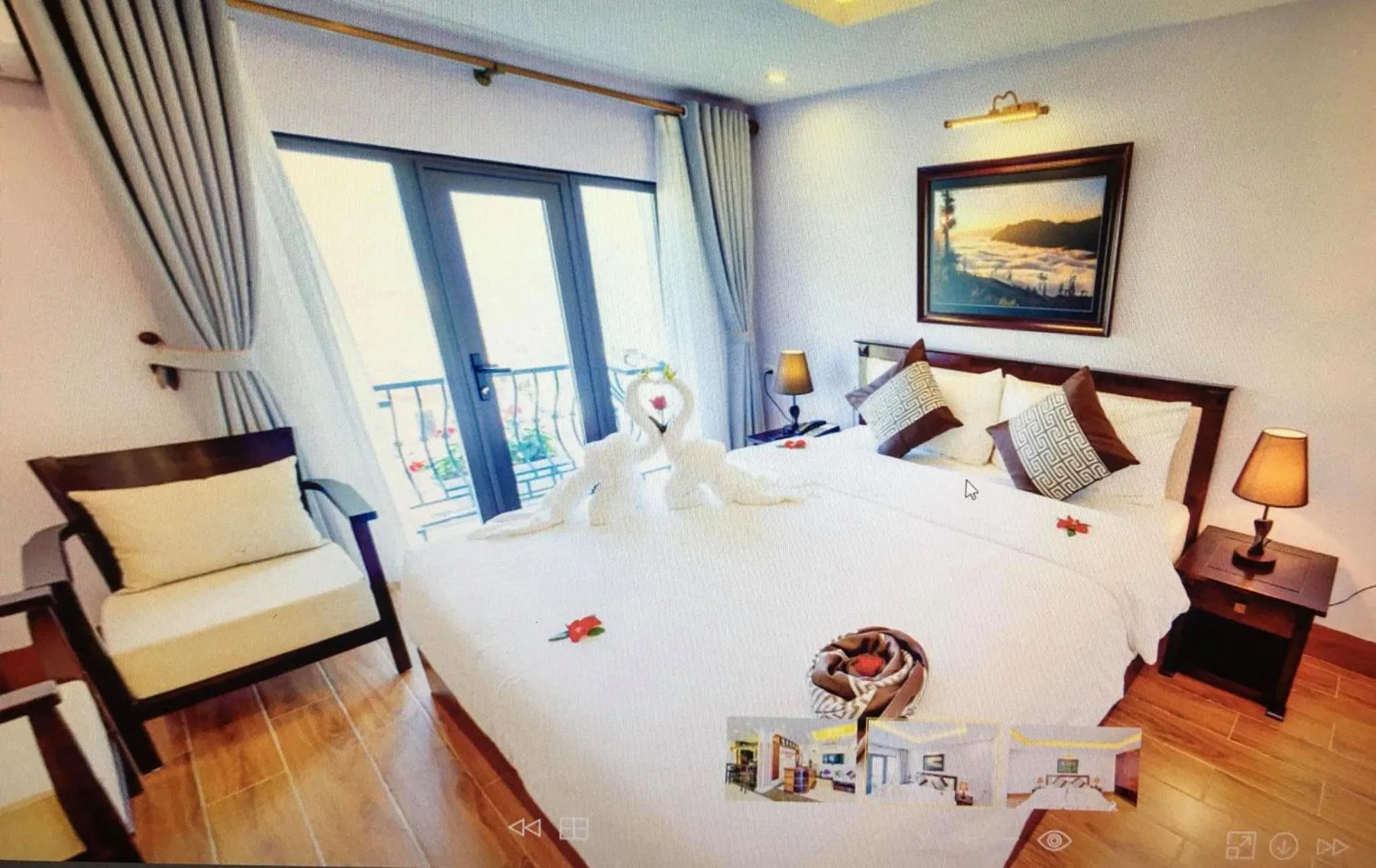 Bed in Le Bordeaux Sapa Hotel