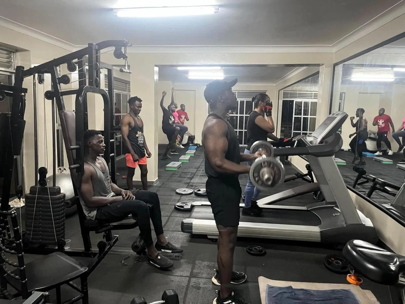 Fitness centre/facilities in Kenendia Hotel