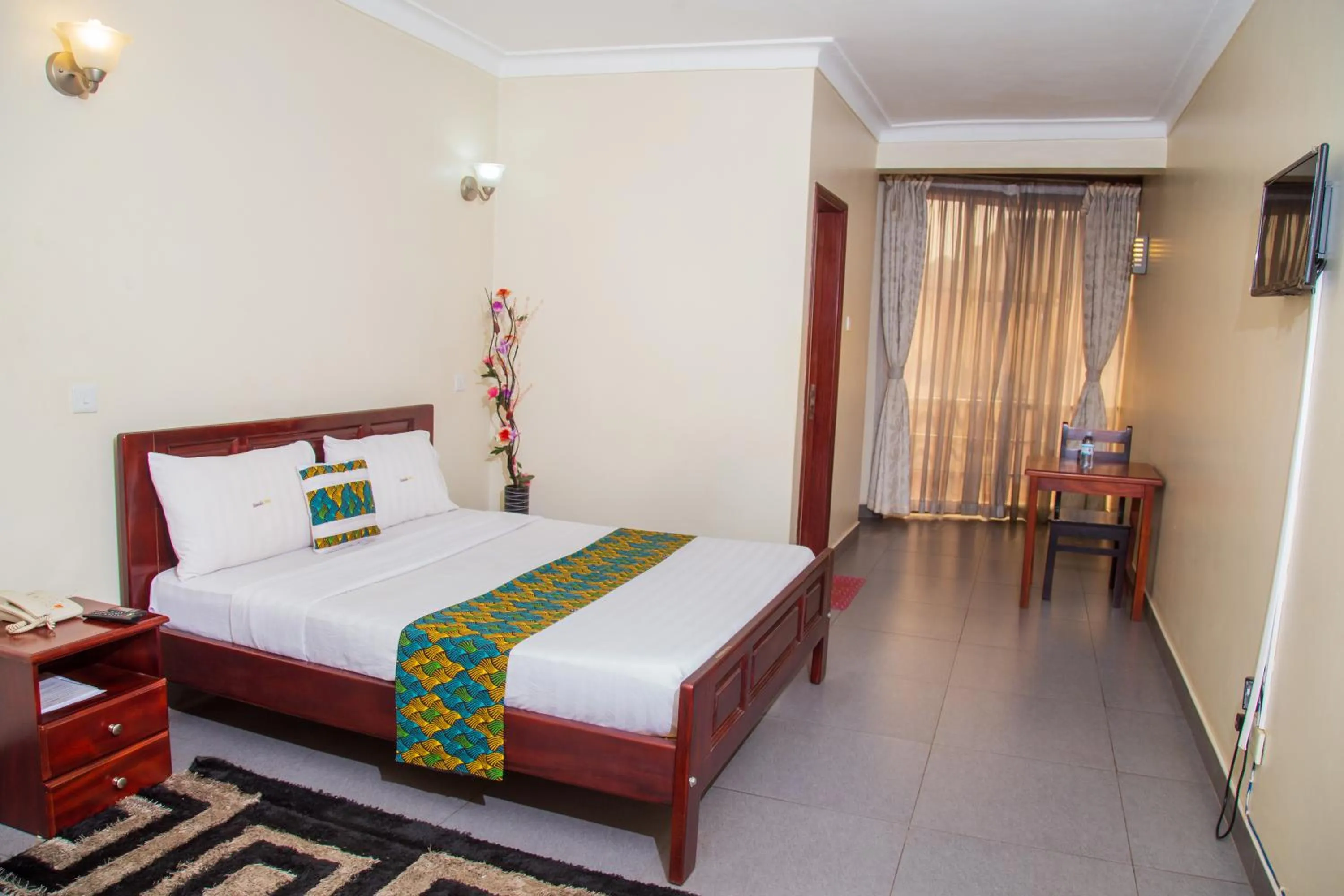 Bed in Kenendia Hotel