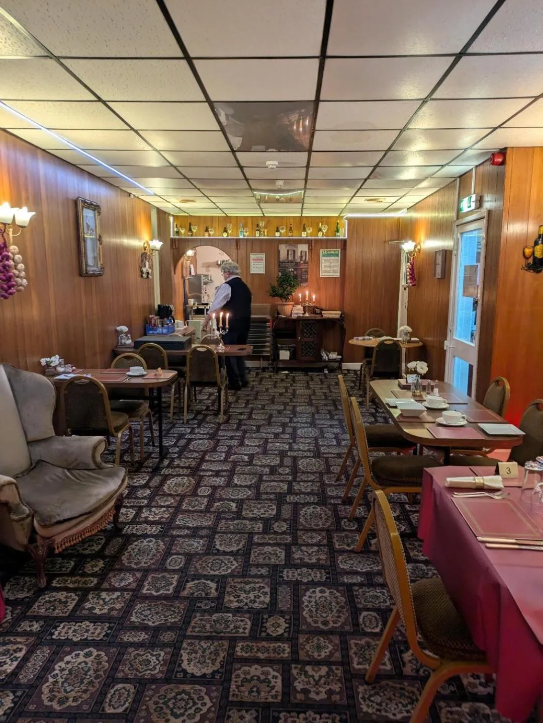 Restaurant/places to eat in The Albert Hotel Near Winter Gardens