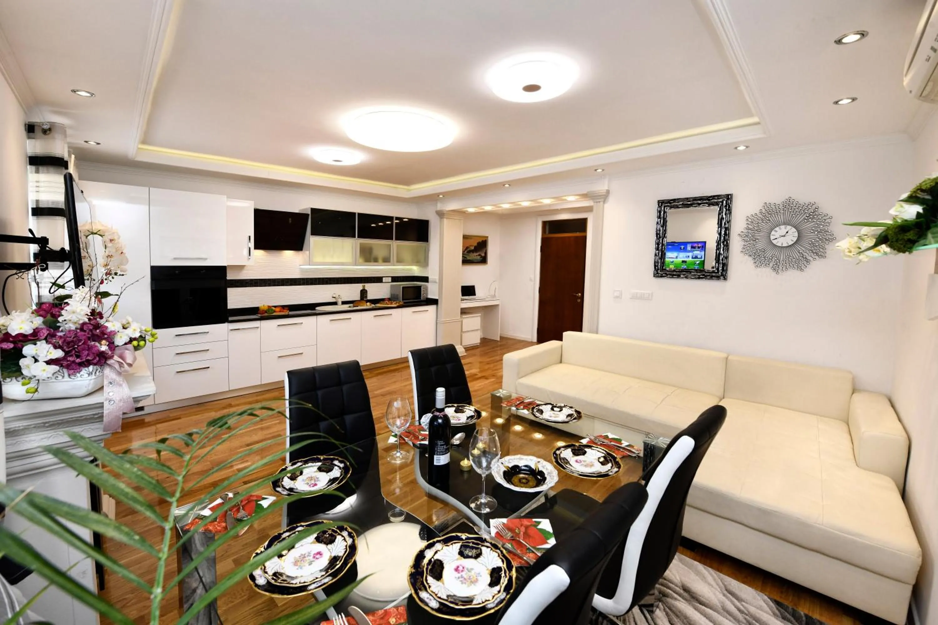 Dining area in Apartment Markovski