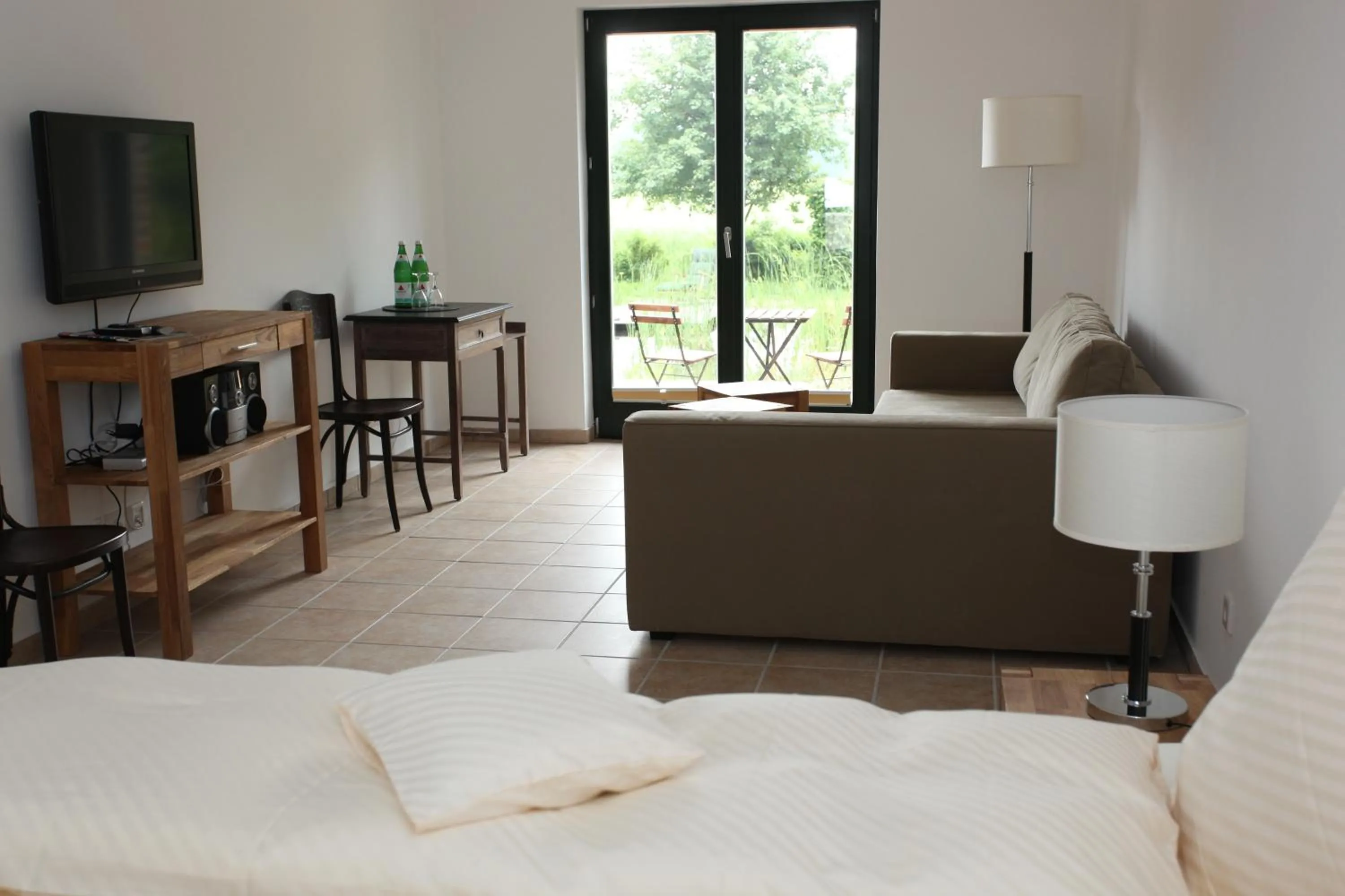 Double Room with Terrace - single occupancy in Lindenhof Gästehaus & Hofcafe