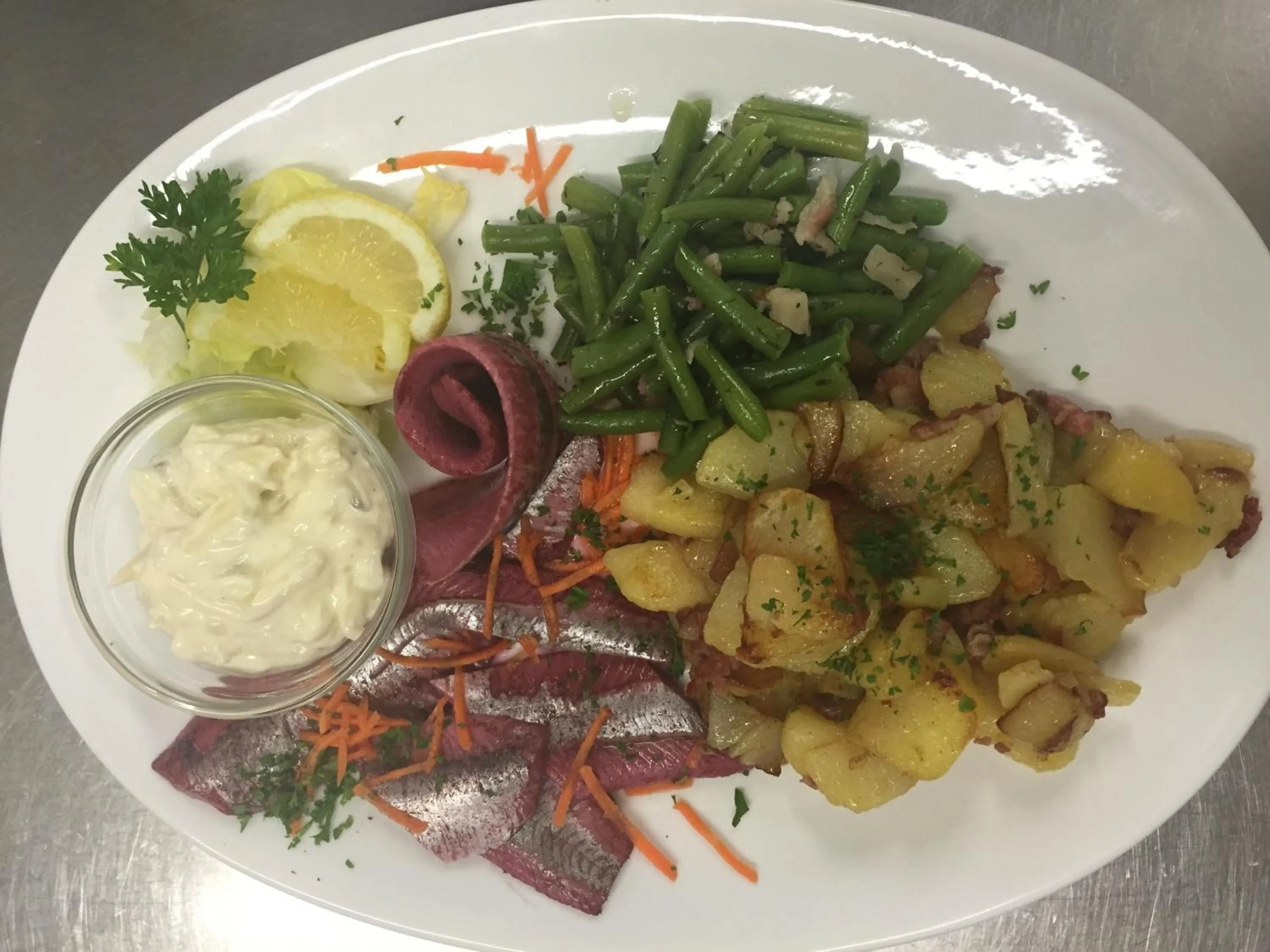 Restaurant/places to eat in Hotel Hellwege