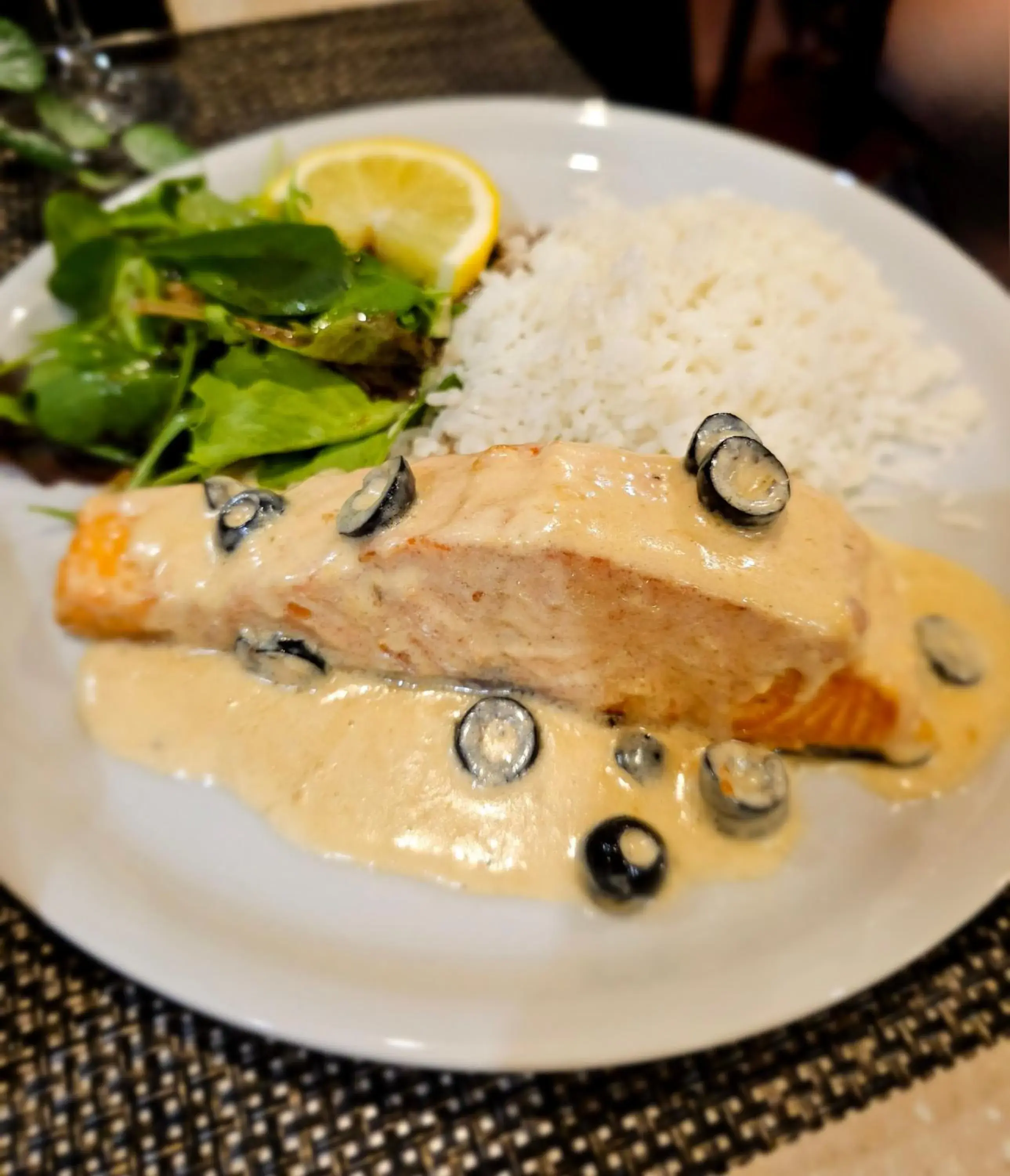 Restaurant/places to eat in Hanza Hotel Restaurant/places to eat in Hanza Hotel