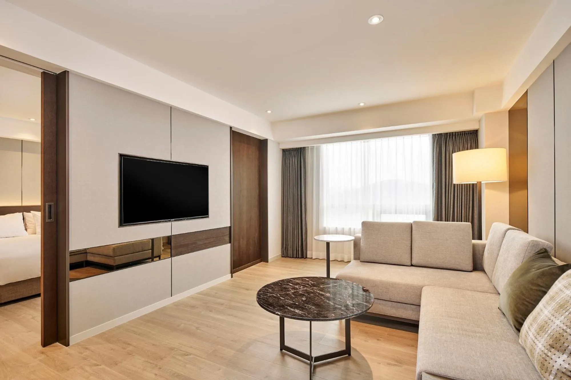 TV and multimedia in Hotel Interburgo Exco